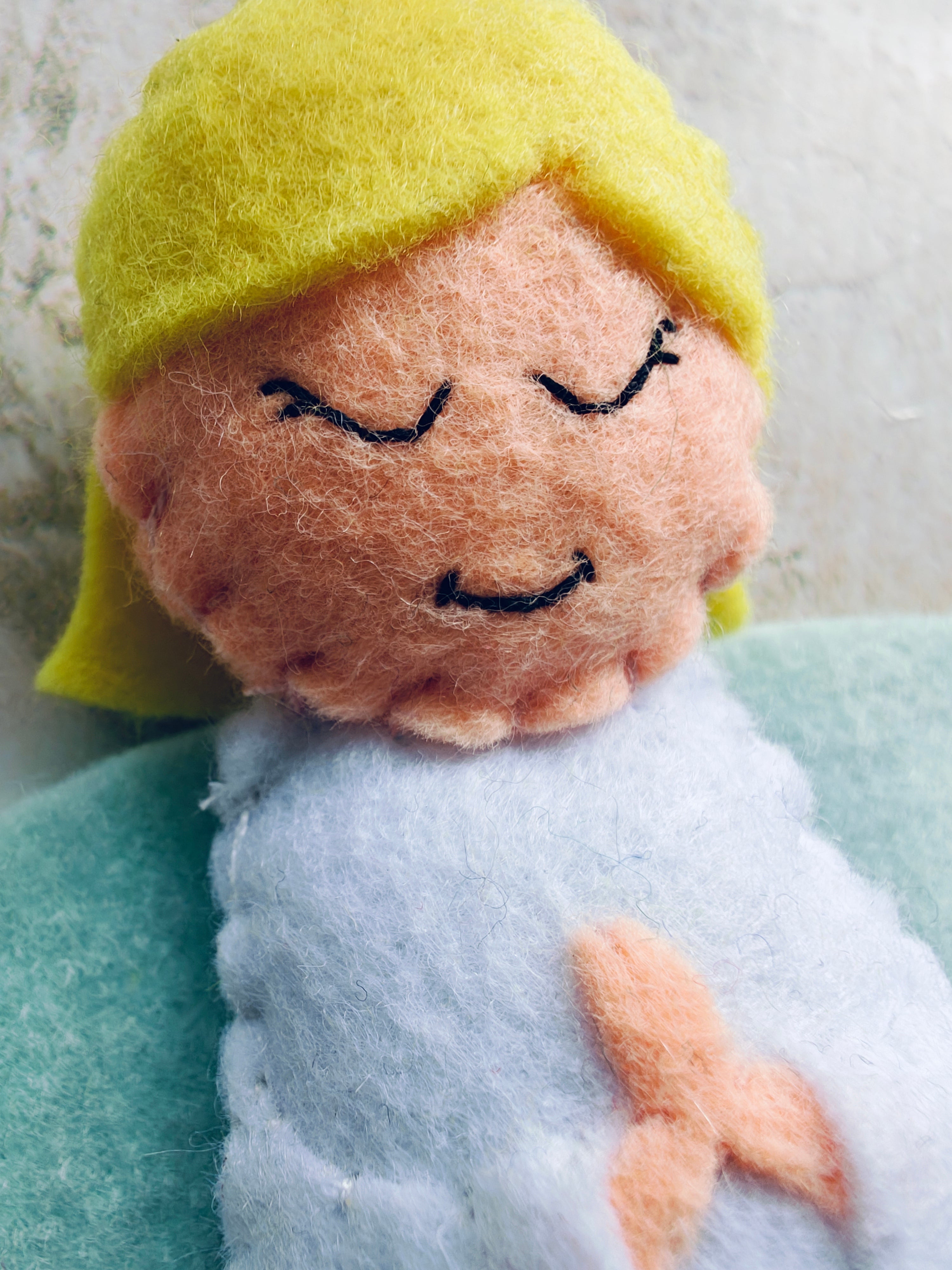 Felt angel christmas ornament