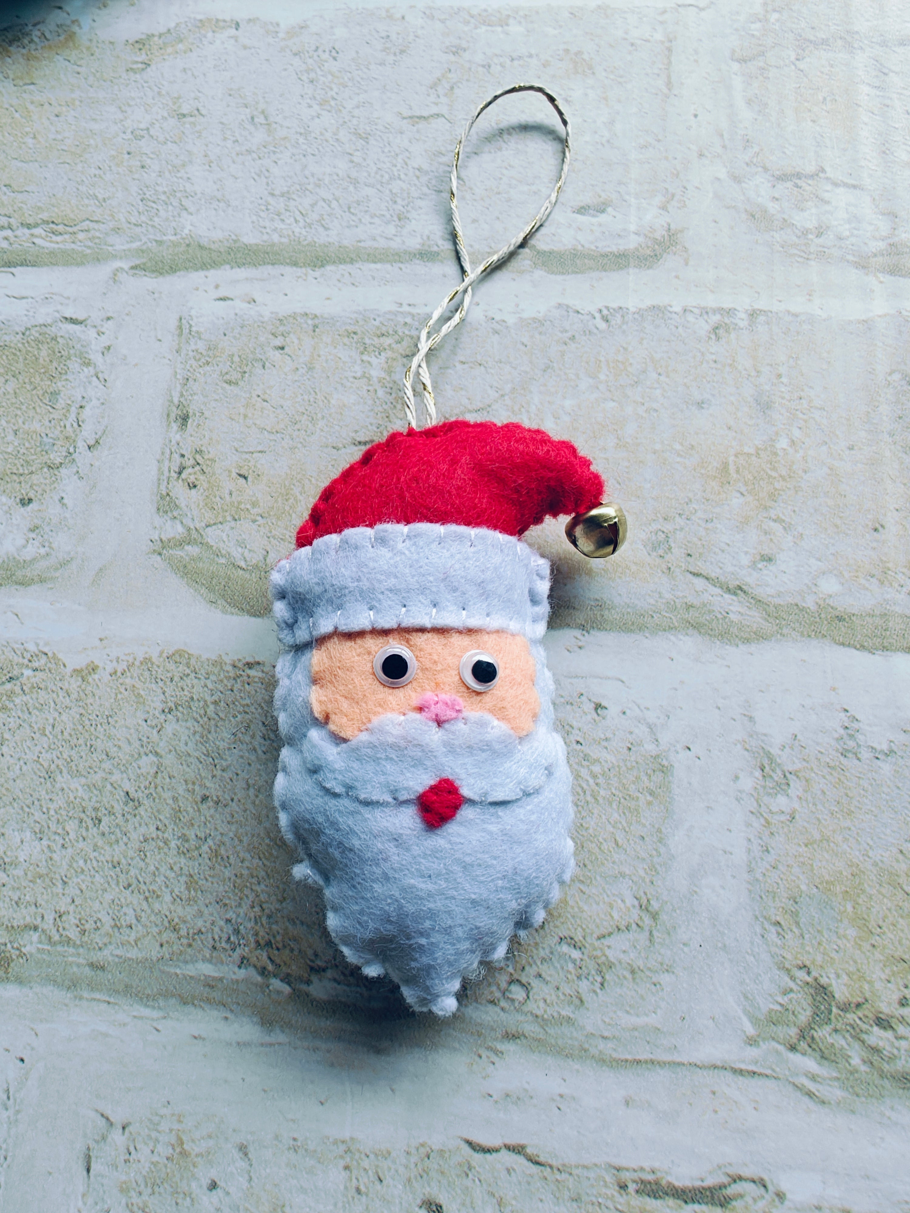 Felt Santa Claus christmas ornament