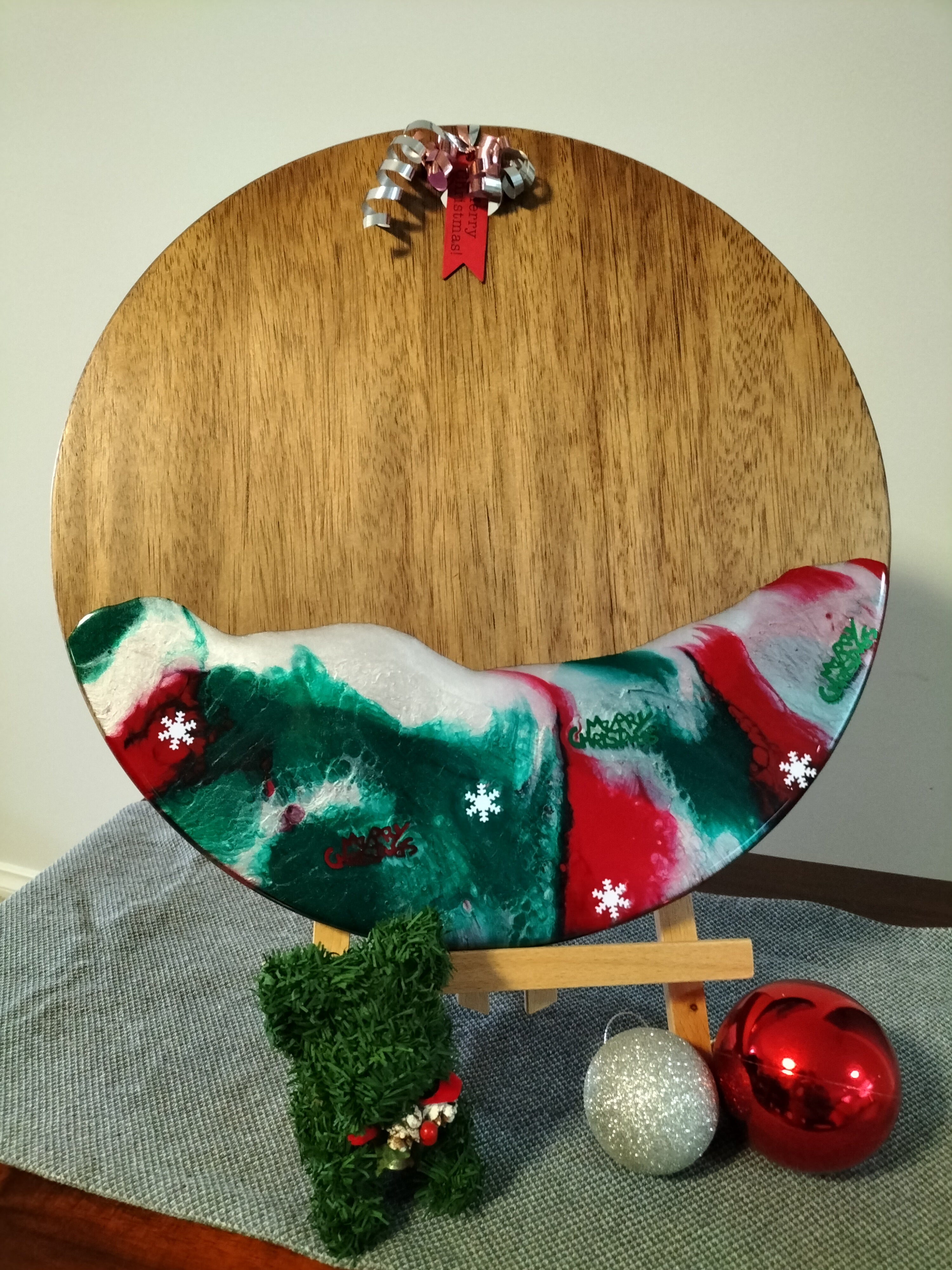 Christmas creations, time to bring out the Christmas platters.