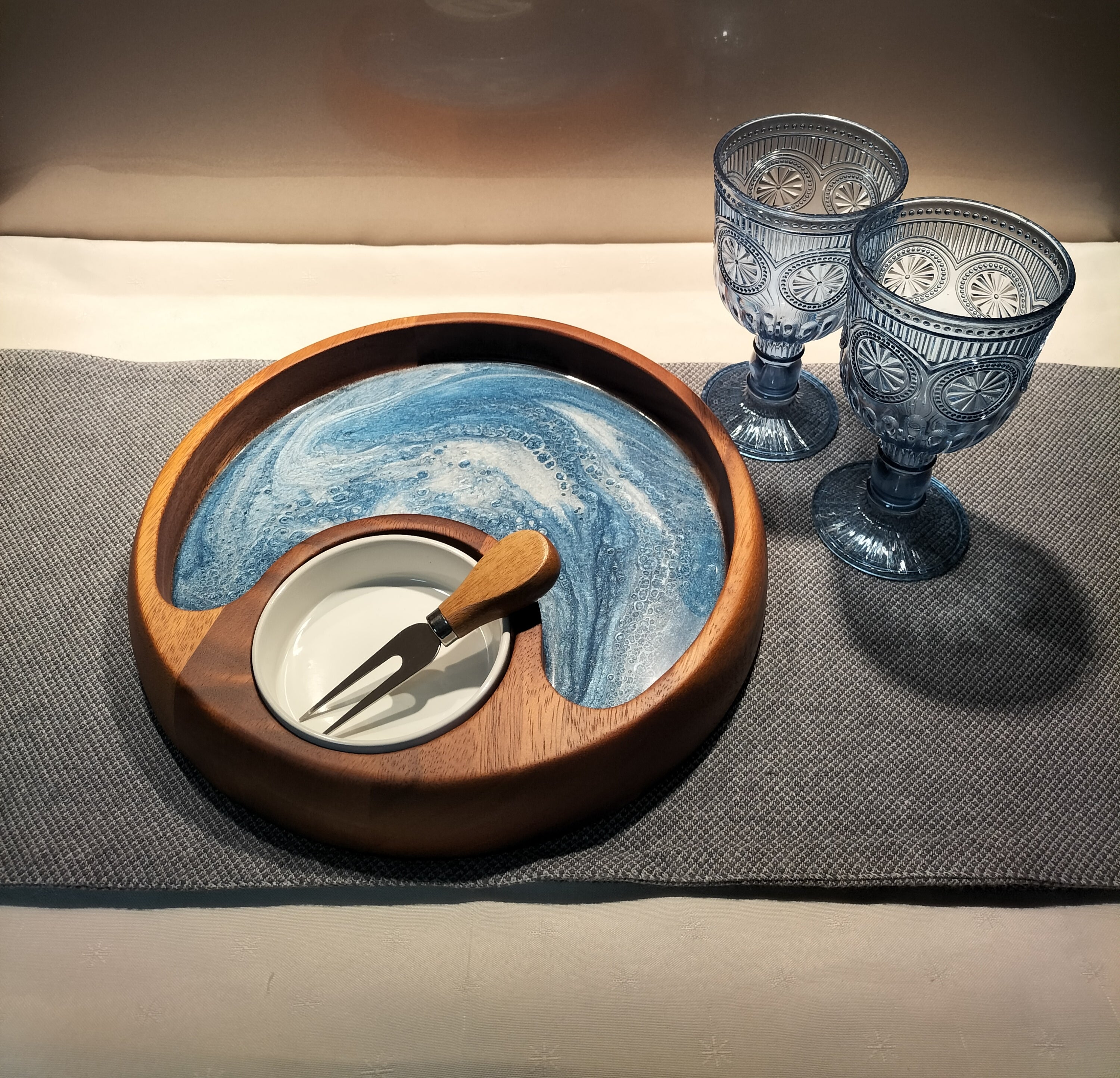 Beautiful in blue chip and dip