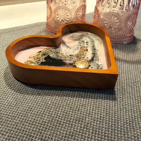Pretty in pink love heart trinket tray
