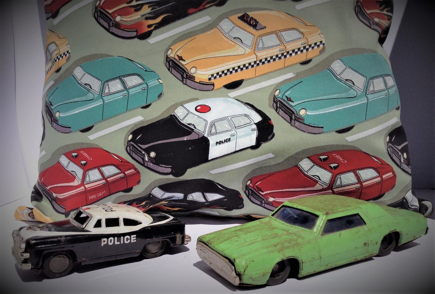 Vintage Retro Car Cushion Cover