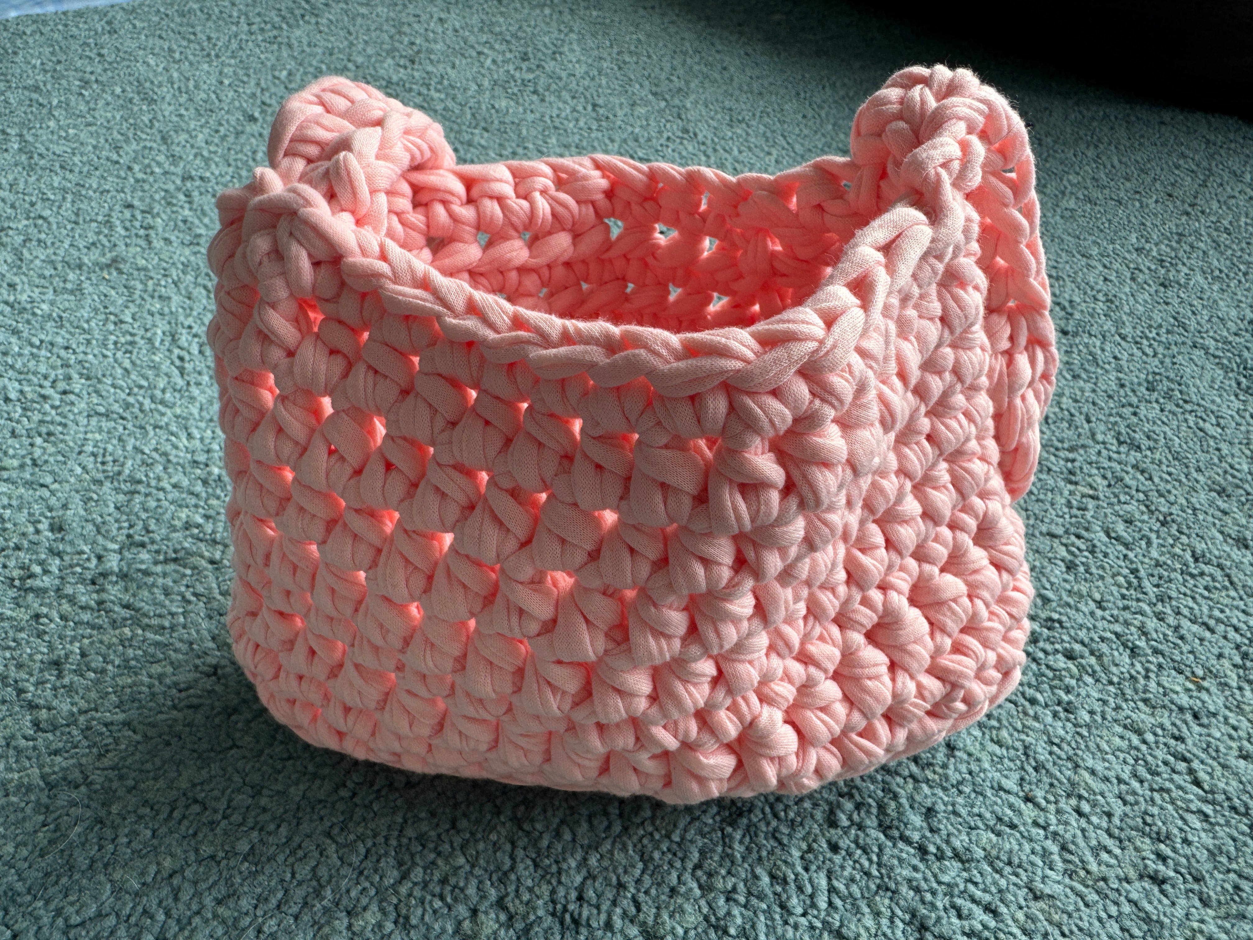 Crochet Handbag | T-shirt yarn | Pink, Grey or White Options