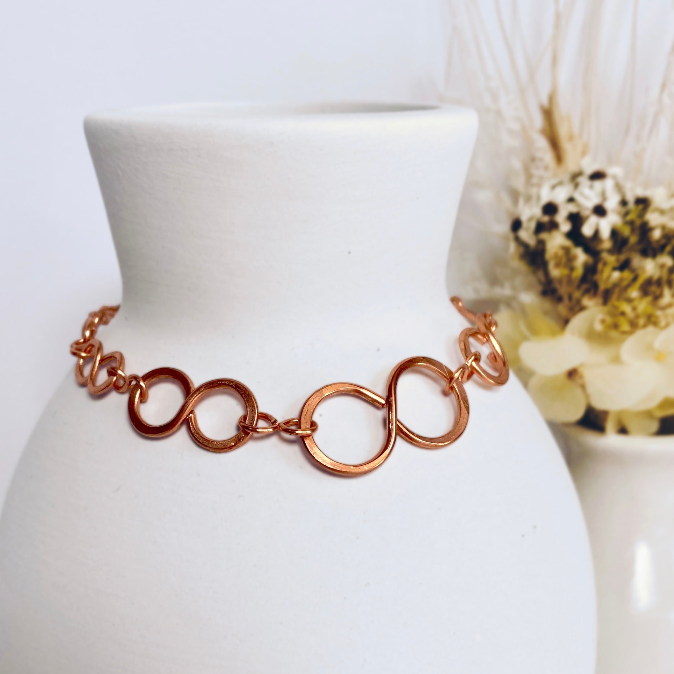 Copper infinity loop chain bracelet | Rustic jewellery