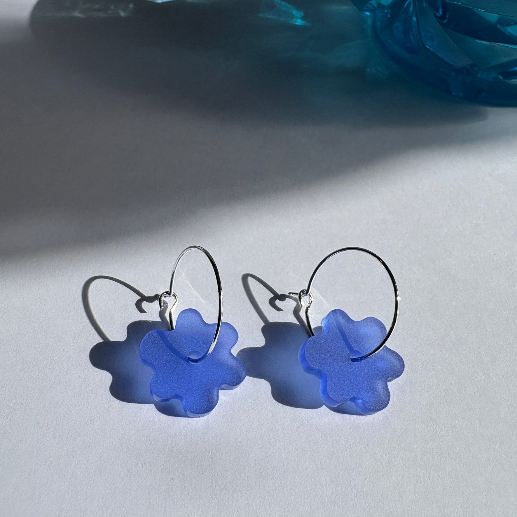 Bees Knees mini Flower hoop - Dark Blue