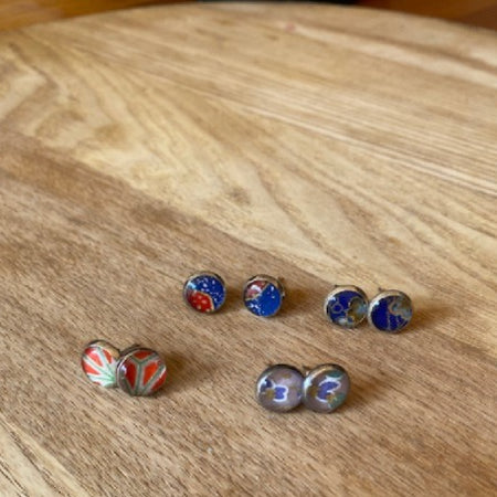 Resin stud earrings