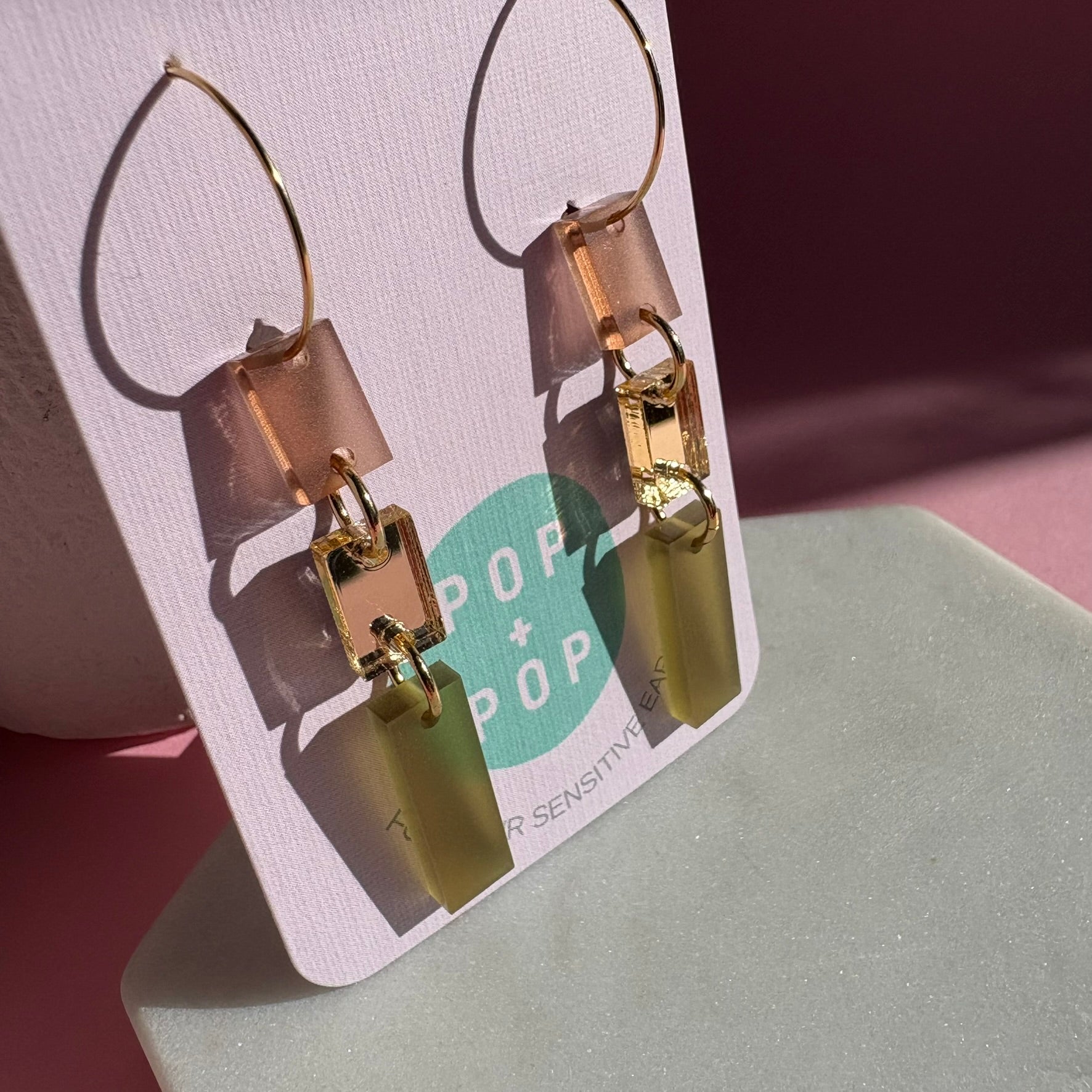 Jazz 3 piece dangle Brown green and gold