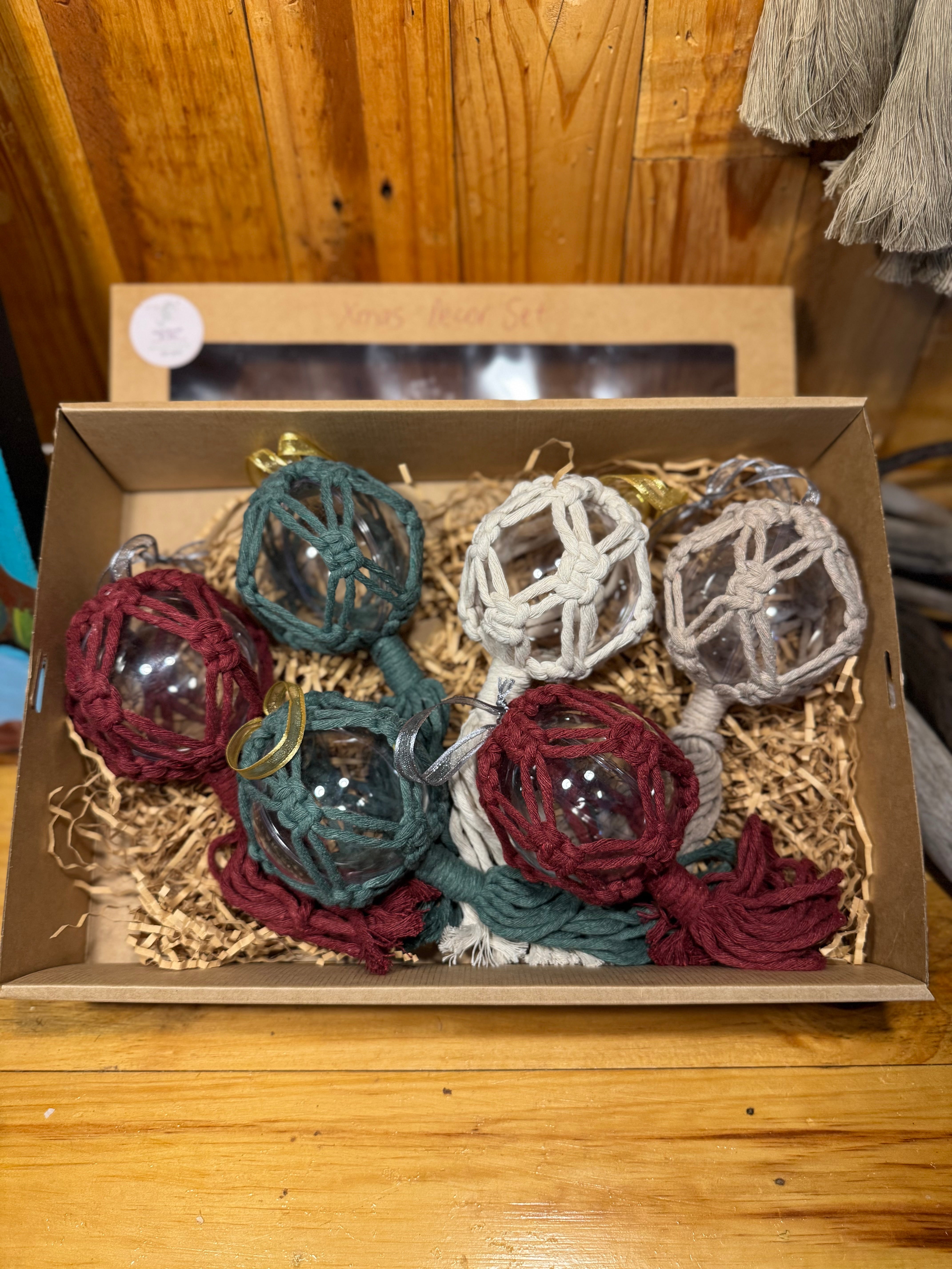 Macrame Xmas Decor Box Set (6 baubles)