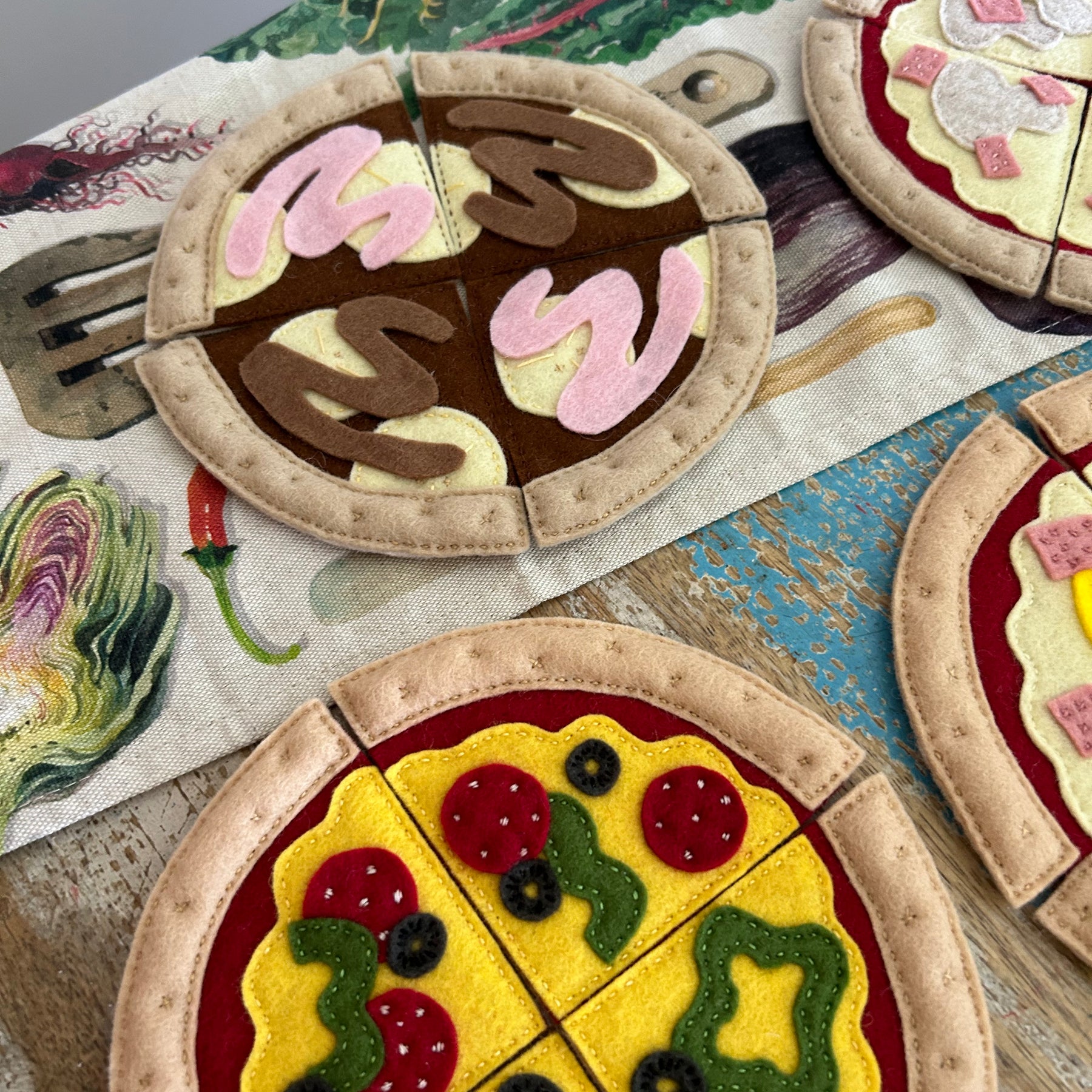 Pizza, felt food, assorted, play kitchen