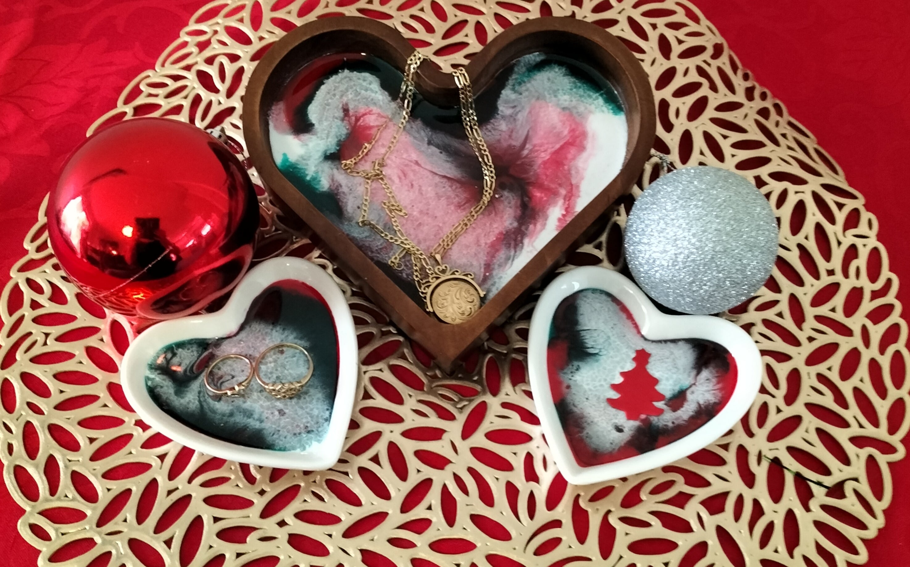 Big love, Christmas trinket tray