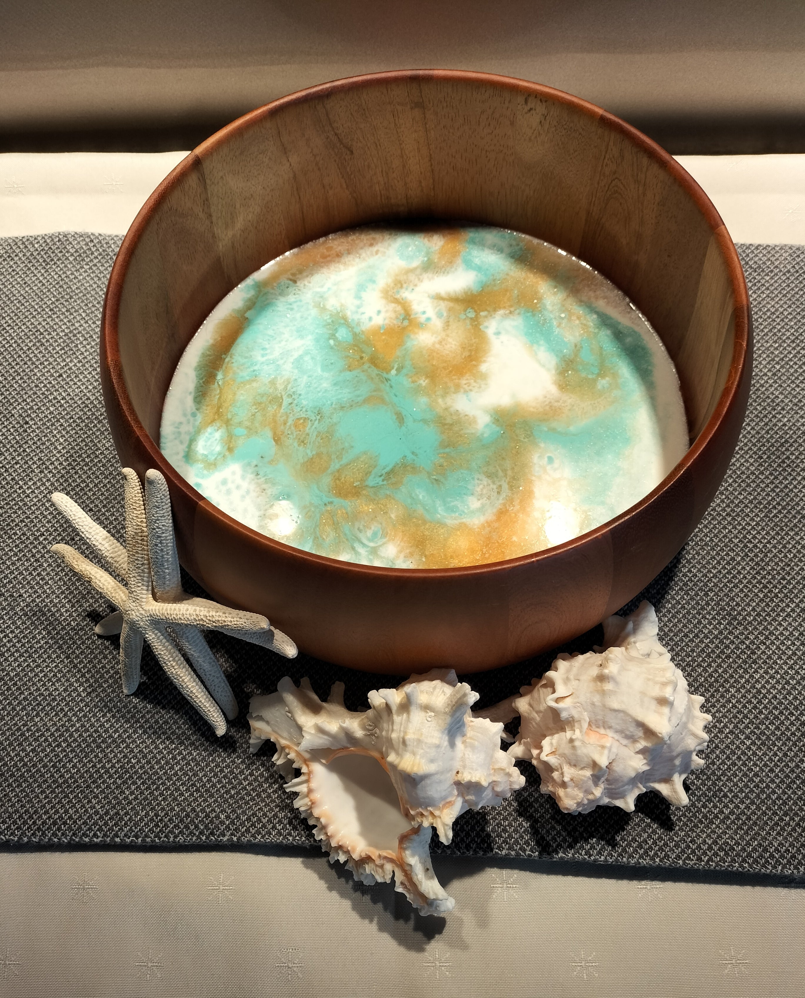 Acacia wood, chip bowl, a beautiful bowl for your favourite chippies