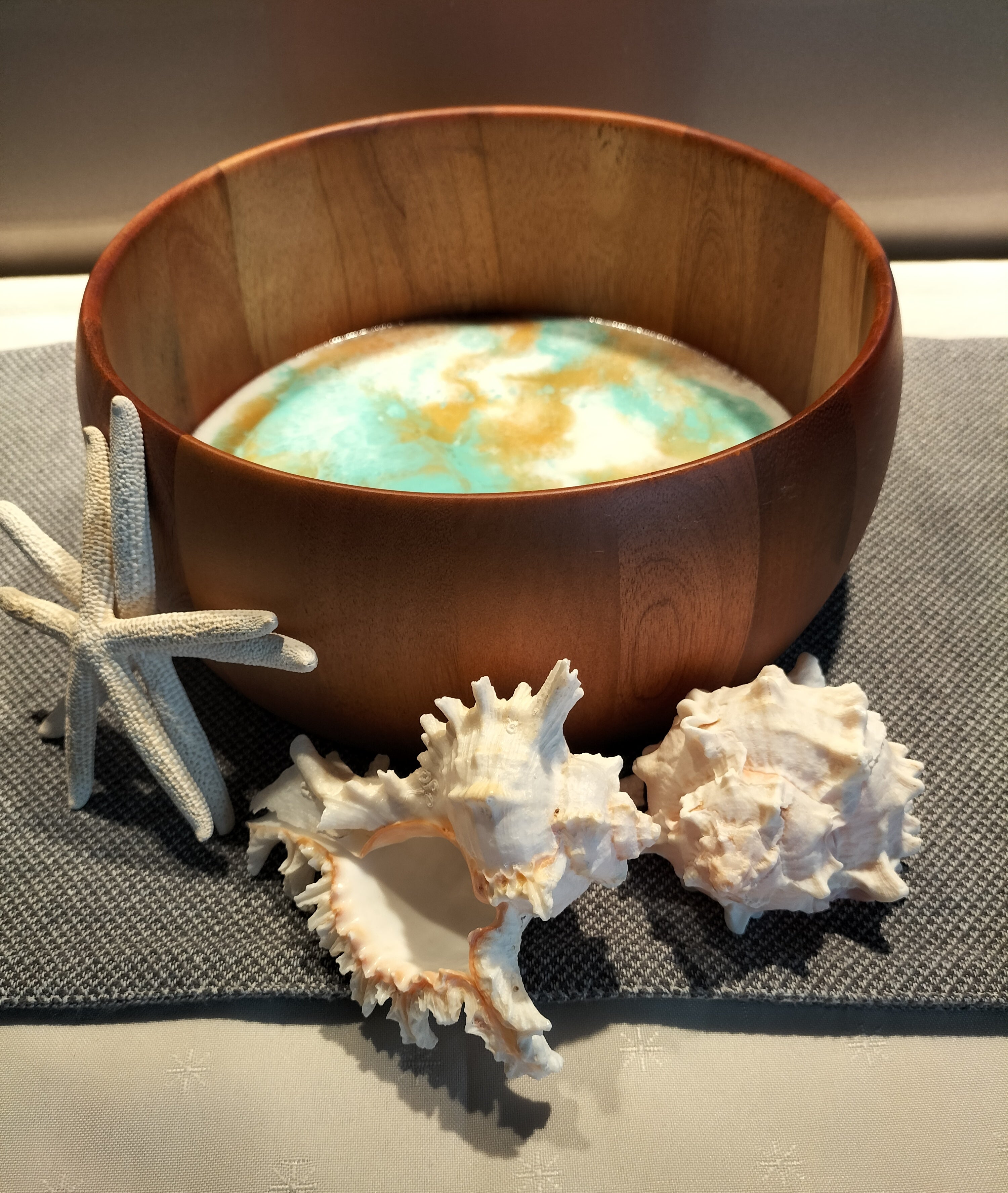 Acacia wood, chip bowl, a beautiful bowl for your favourite chippies