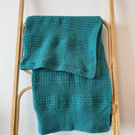Crochet | Blanket / Throw | Hyper Teal Blue