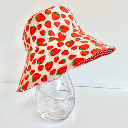 Summer hat in yummy strawberry fabric