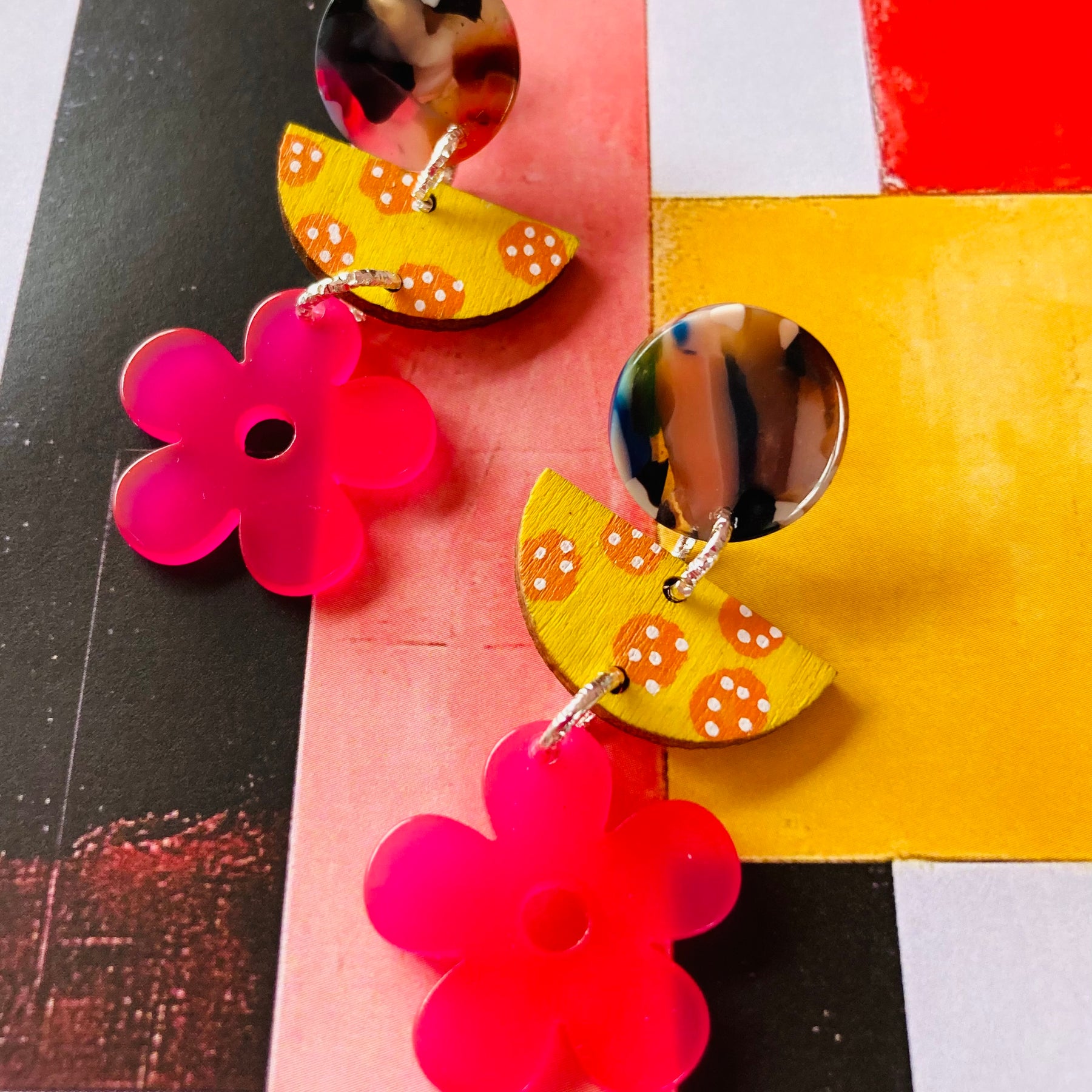 Acrylic flower / Handpainted earrings