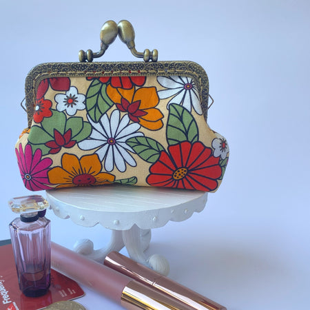 Small coin or cosmetic purse - retro hippy flowers