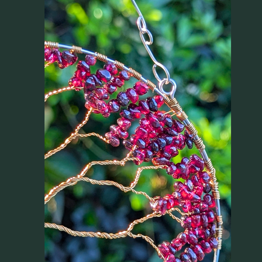 Garnet suncatcher - Handmade wire art - 2 tones - OOAK design