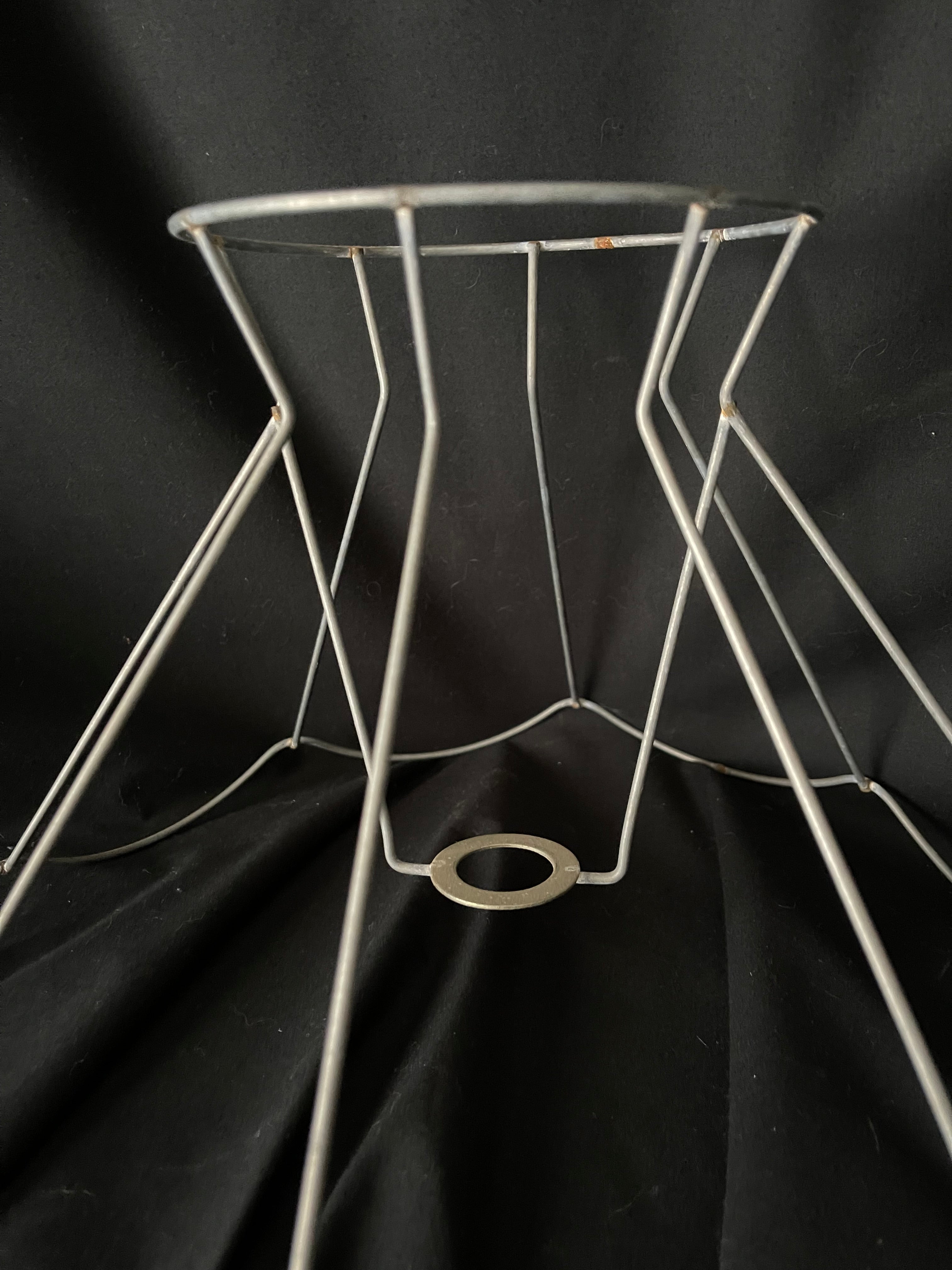 Lamp shade wire frames