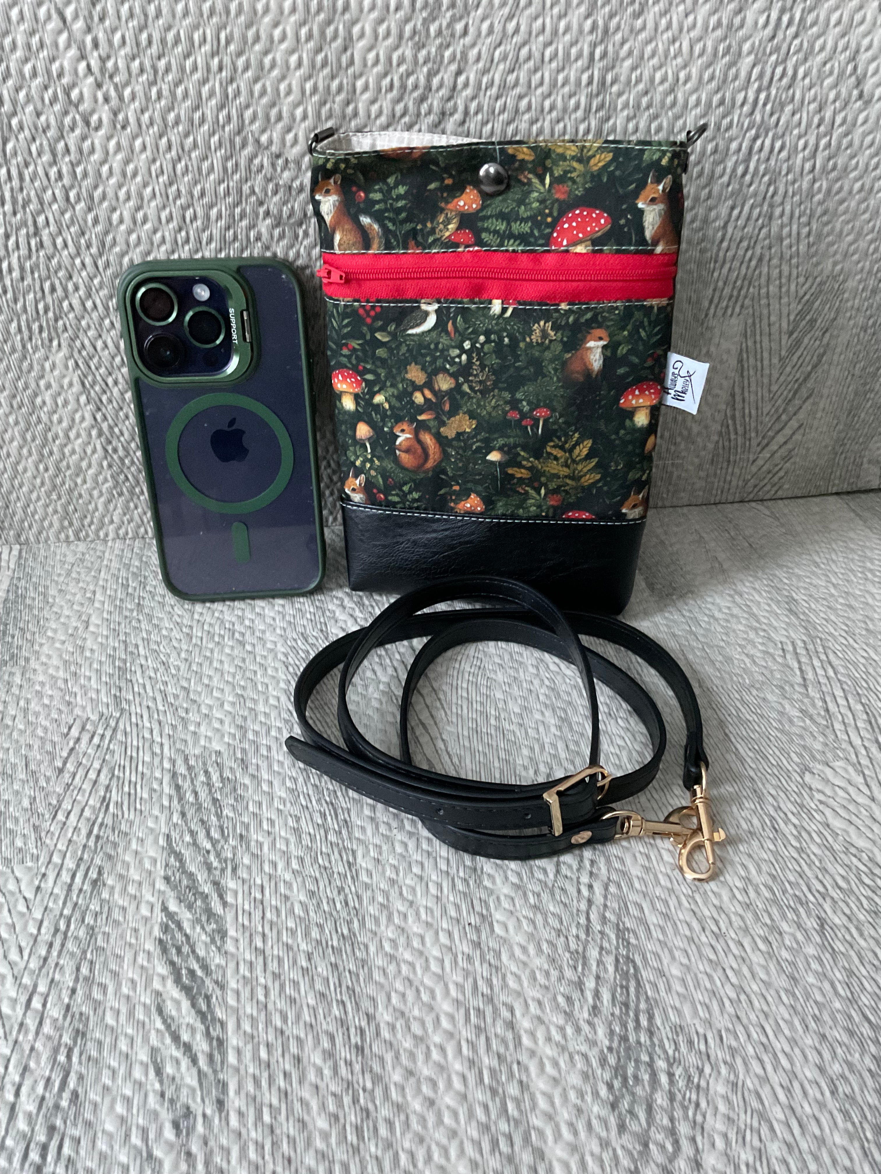 Fun Gi Wanderlust bag