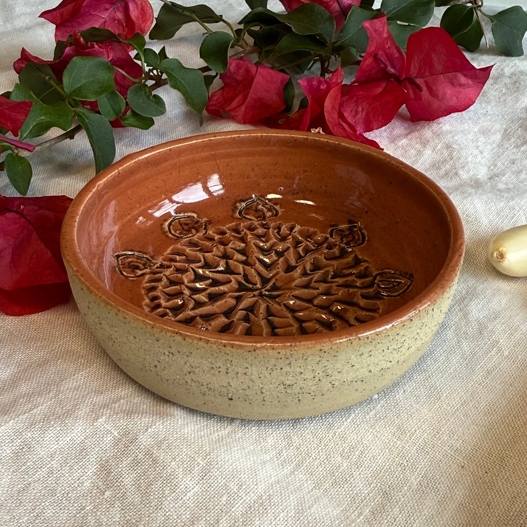 Handmade Garlic Grater Plate with Cleaning Brush
