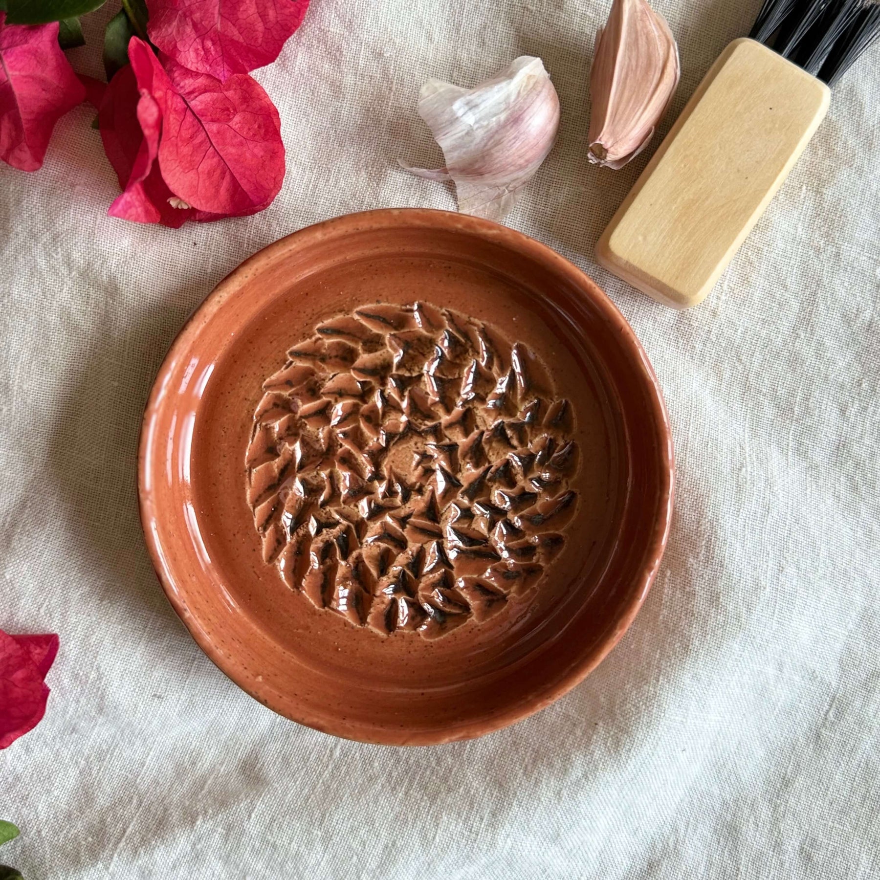 Handmade Garlic Grater Plate with Cleaning Brush