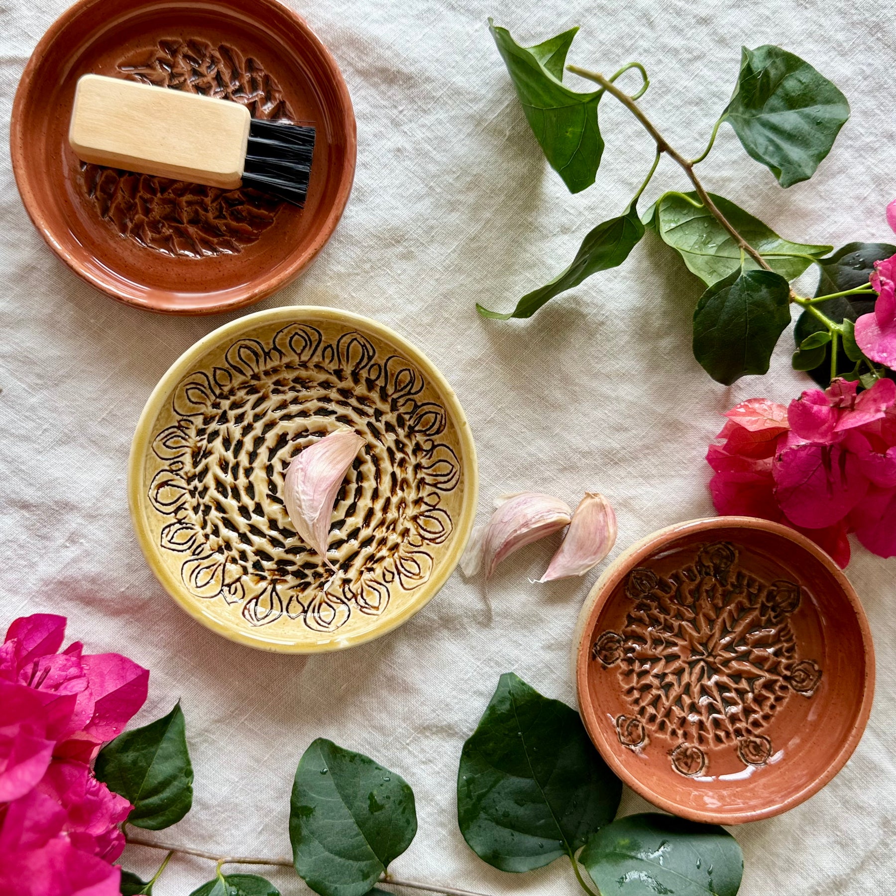 Handmade Garlic Grater Plate with Cleaning Brush