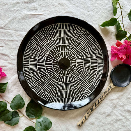 Large Ceramic Platter | 29cm | Handmade Pottery | Sgraffito Technique