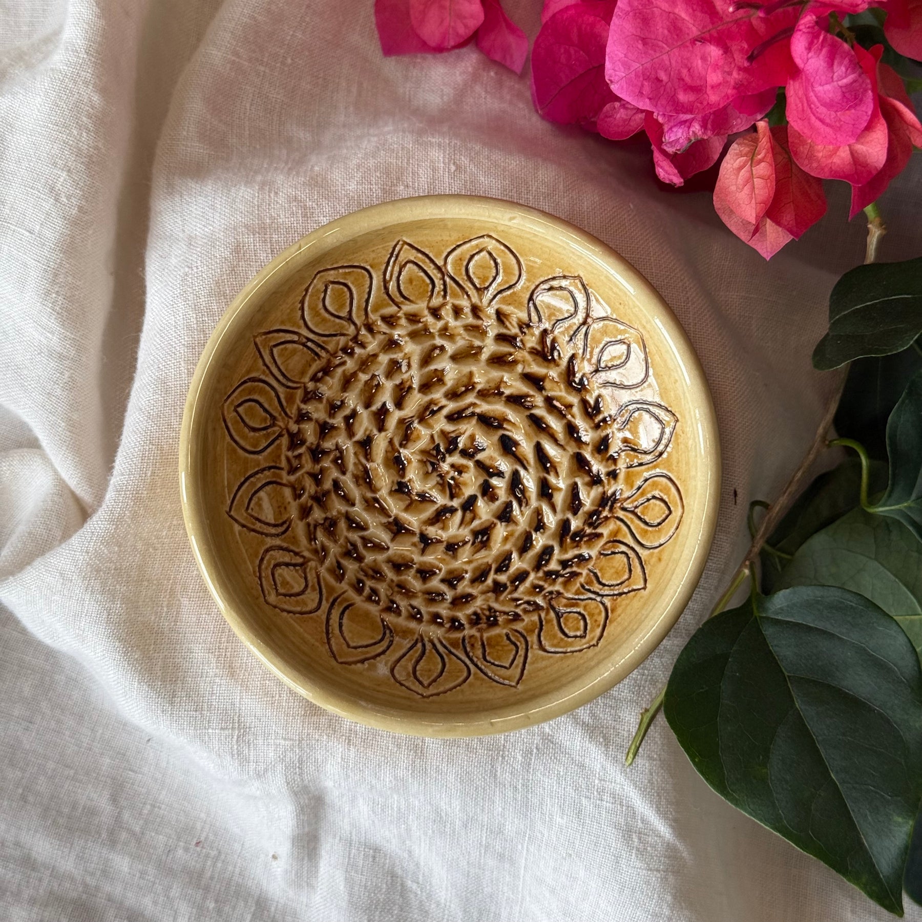 Handmade Garlic Grater Plate with Cleaning Brush