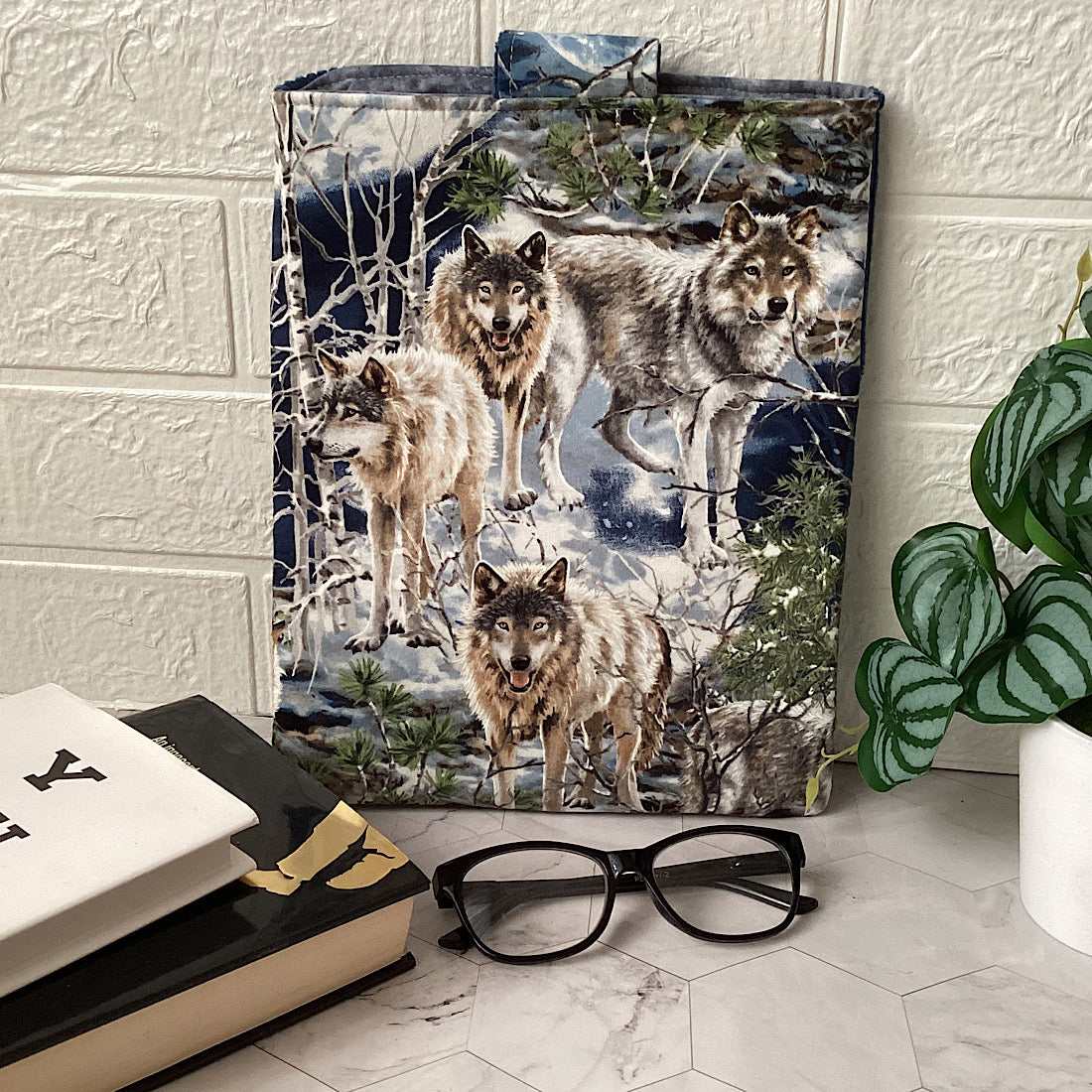 Wolves Fabric Padded Book Sleeve. IPad/Tablet pouch. 2 pockets with flap closure.