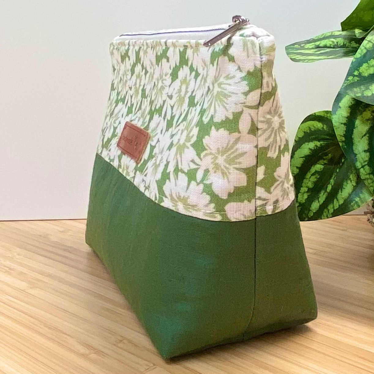 Zipper Pouch - Green & White