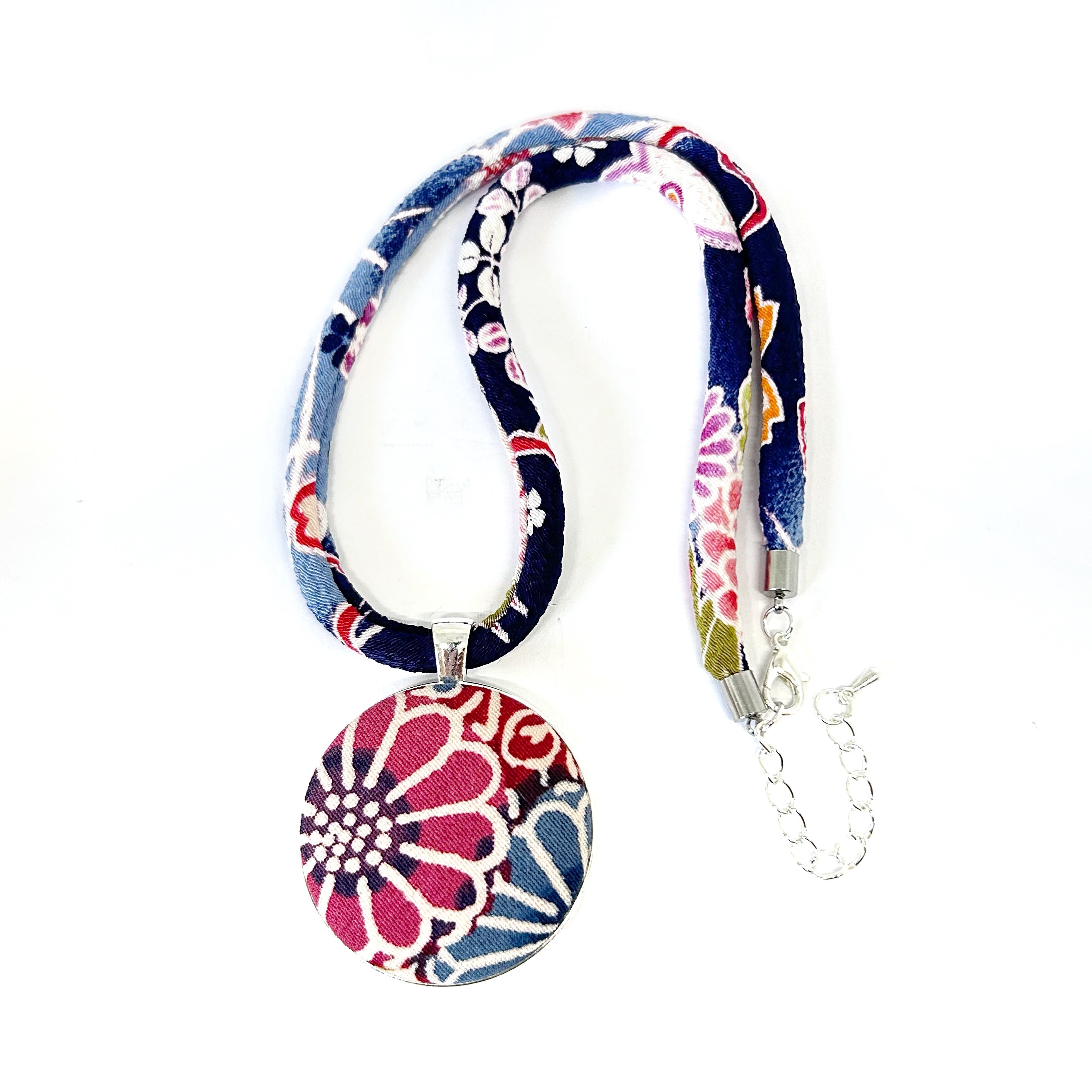 Kimono Pendant Necklace - Pink Daisy
