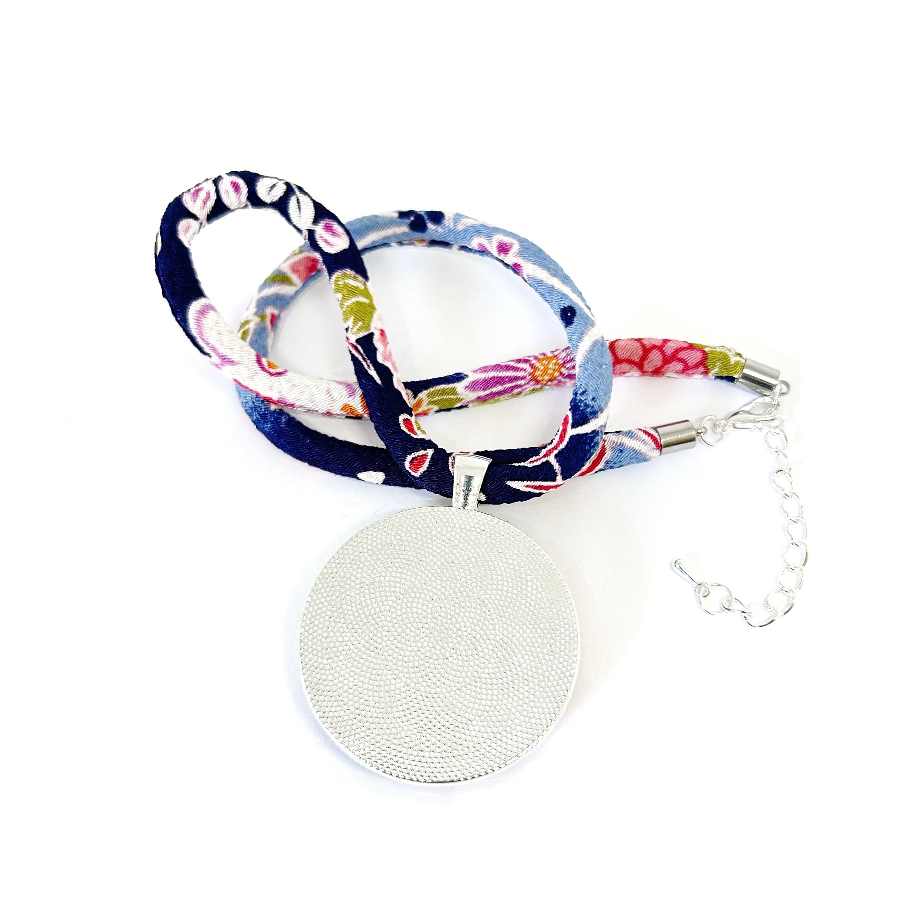 Kimono Pendant Necklace - Pink Daisy