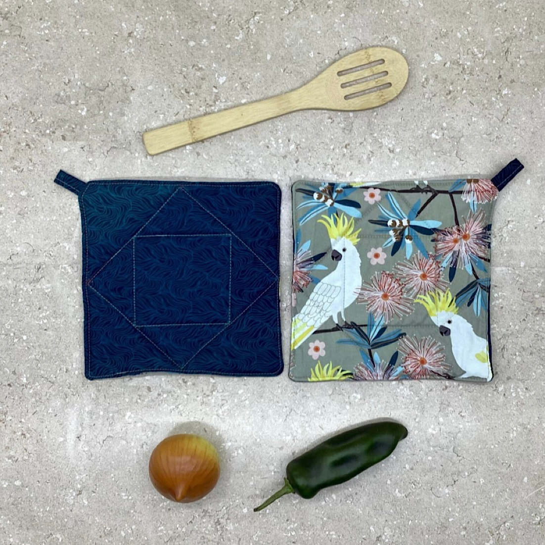 Australian Pot Holders. Fabric, padded, insulated, lightly quilted. 6 Designs