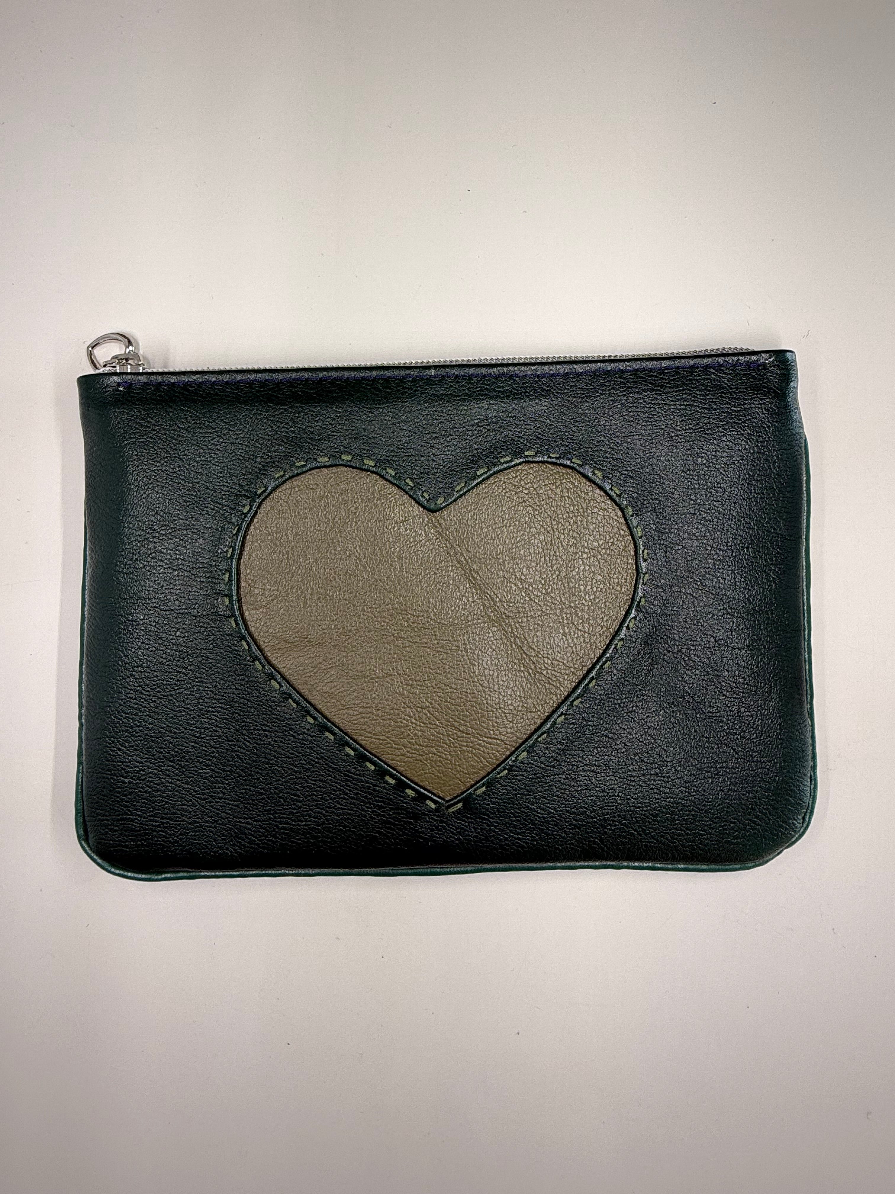 Leather makeup bag / pouch ‘Green heart’