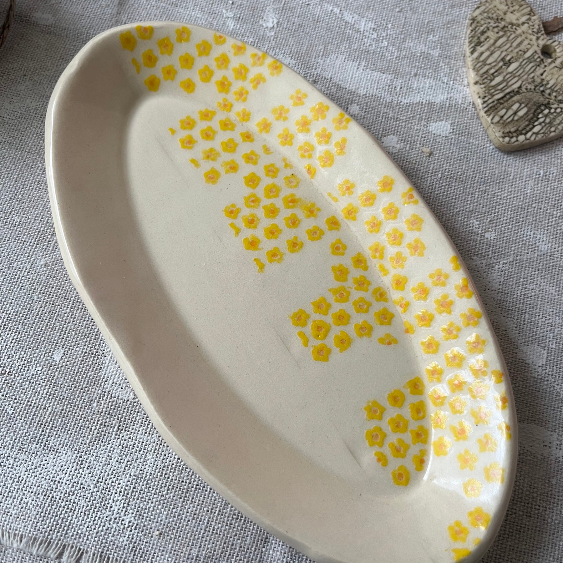 Pottery Oval Flower Dish