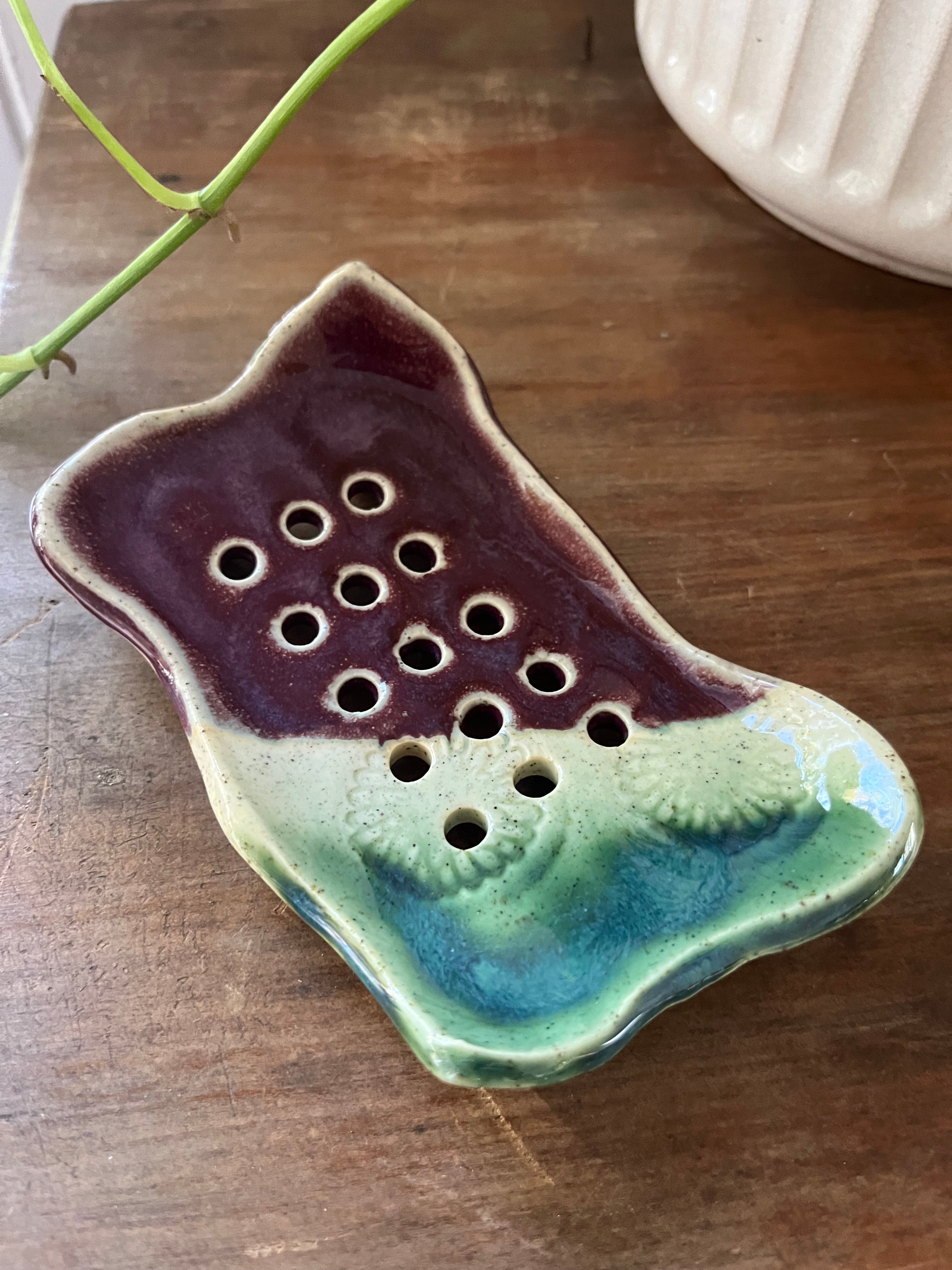 Pottery Soap Dish - Maroon & Green