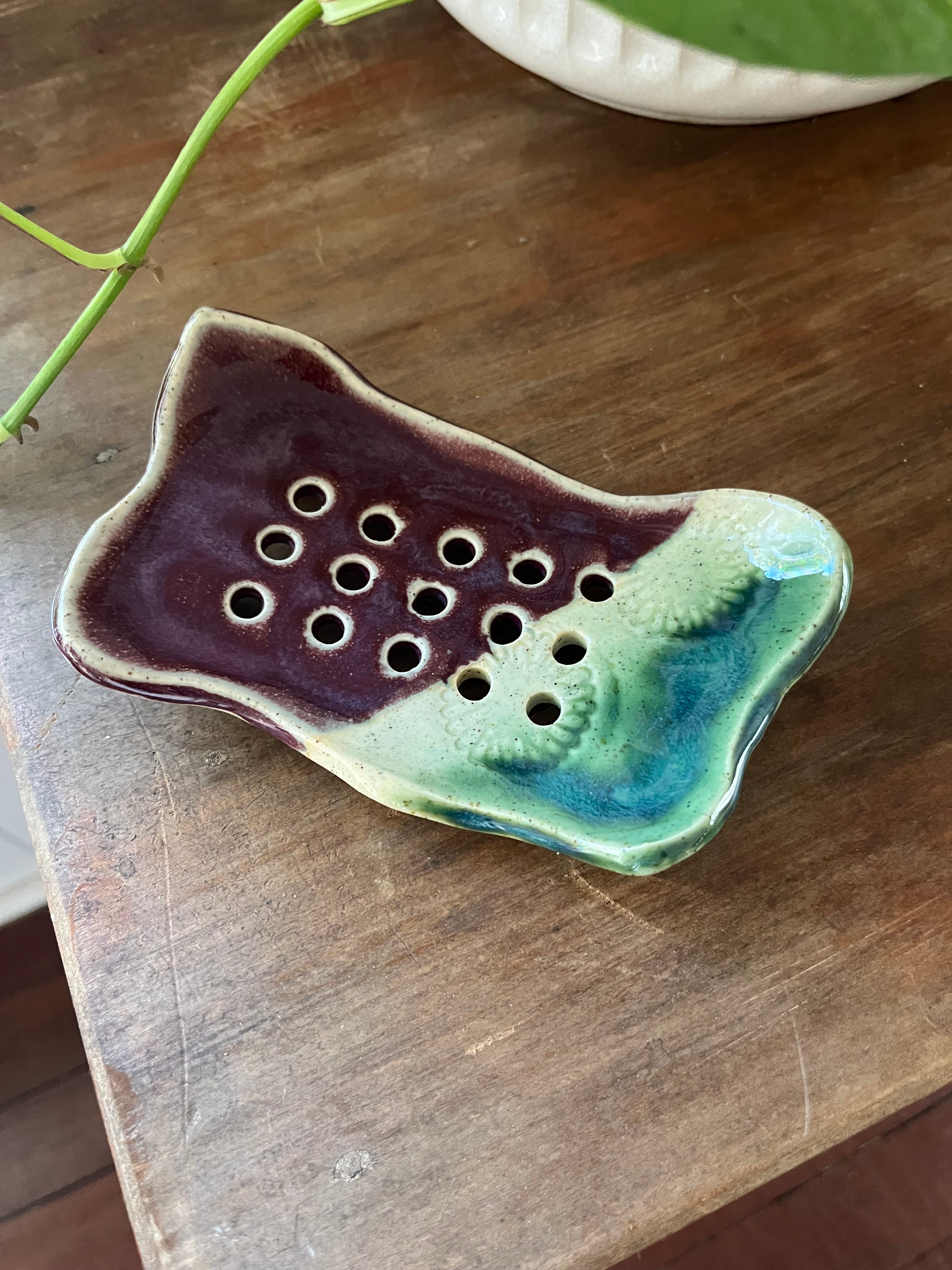 Pottery Soap Dish - Maroon & Green