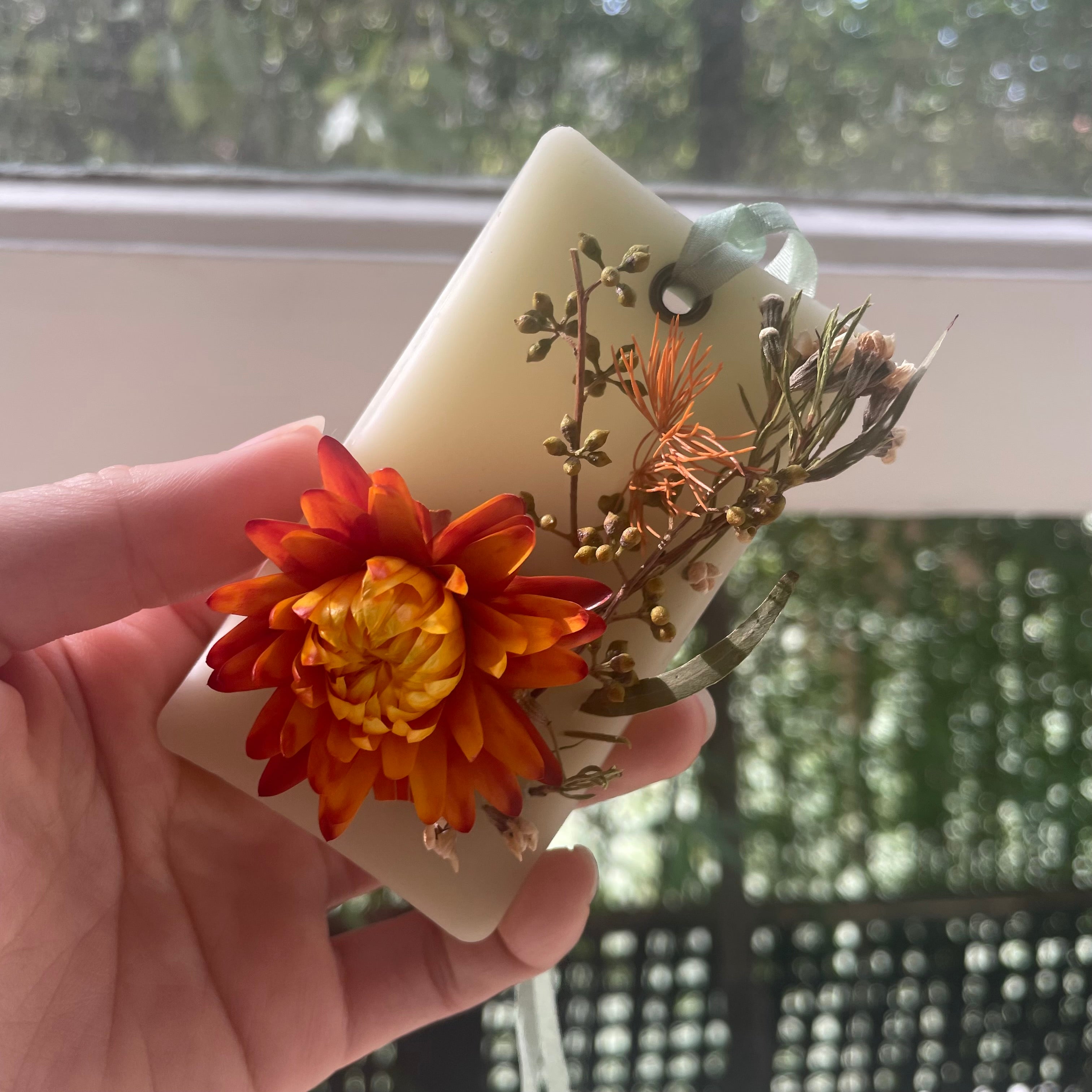 Beeswax Tablet/ Scented Sachet/ Flower BeesWax Bar/ Cabinet Freshener