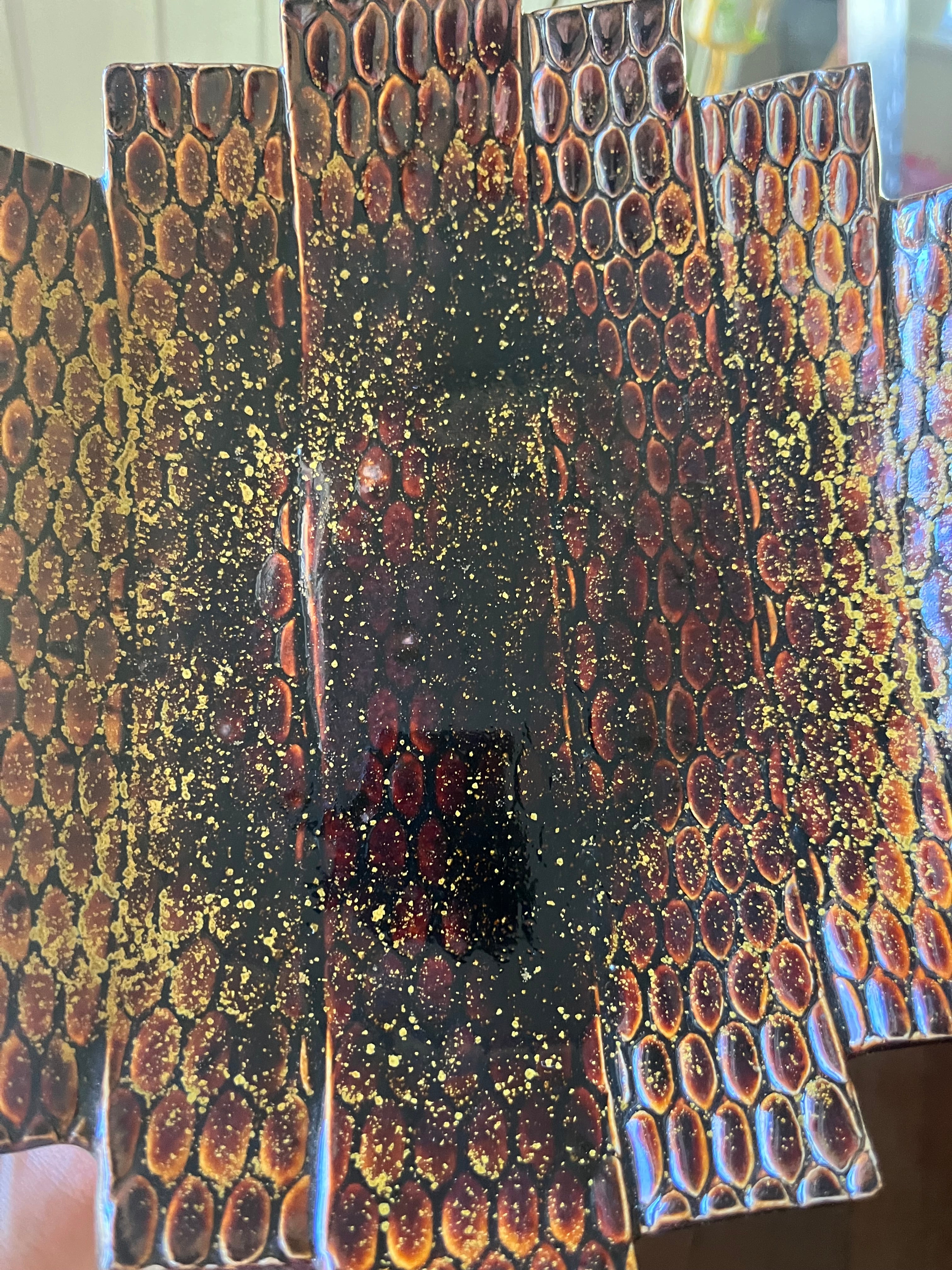 Hand-Built Patterned Clay Bowl – Brown & Gold Glaze