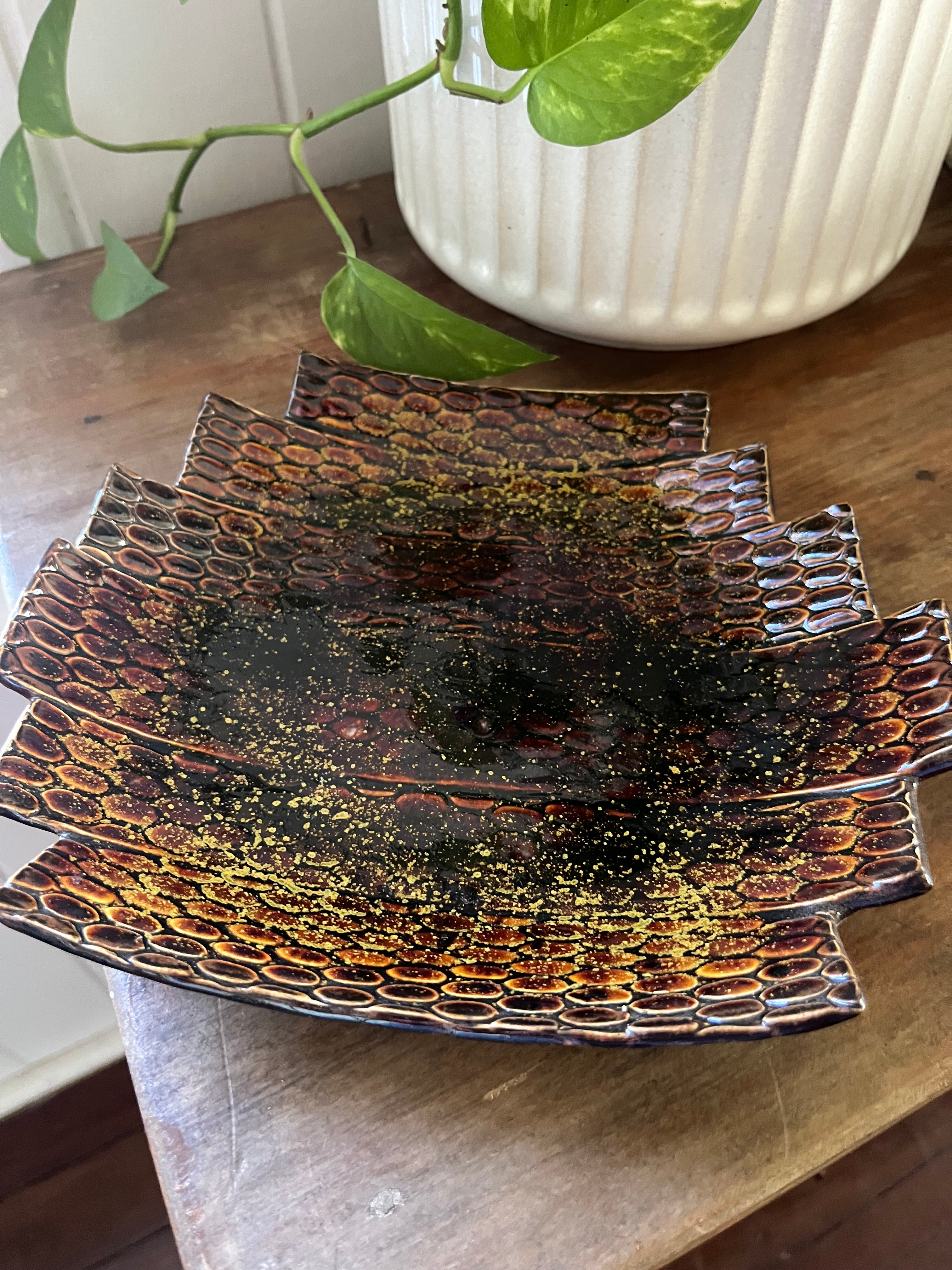 Hand-Built Patterned Clay Bowl – Brown & Gold Glaze