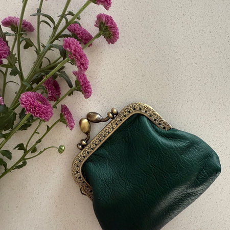 Small retro style leather coin purse