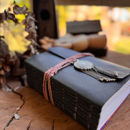 Soul Art Journal - A5 Grey leather with Magenta lining