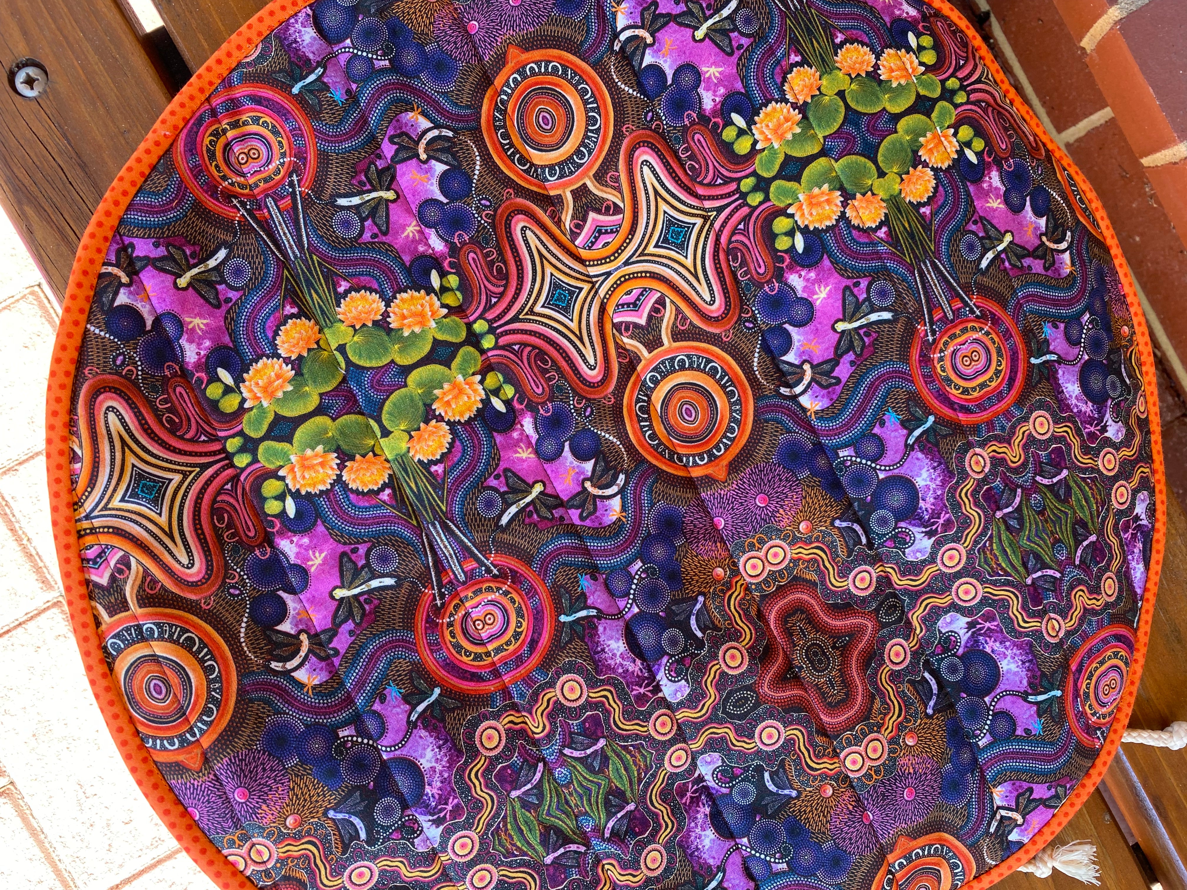 Casserole Carrier Round Spirit of the Bush