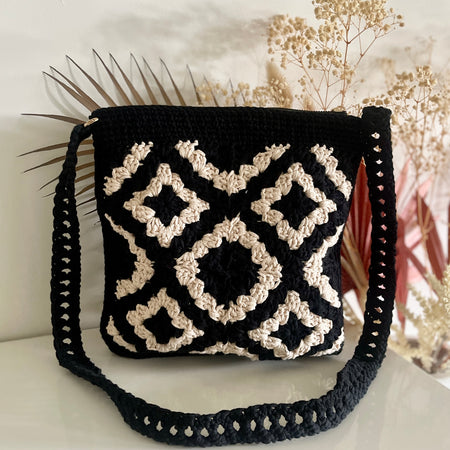 Crochet Shoulder Bag – 100% Cotton, Lined with Zip, Handmade in Melbourne