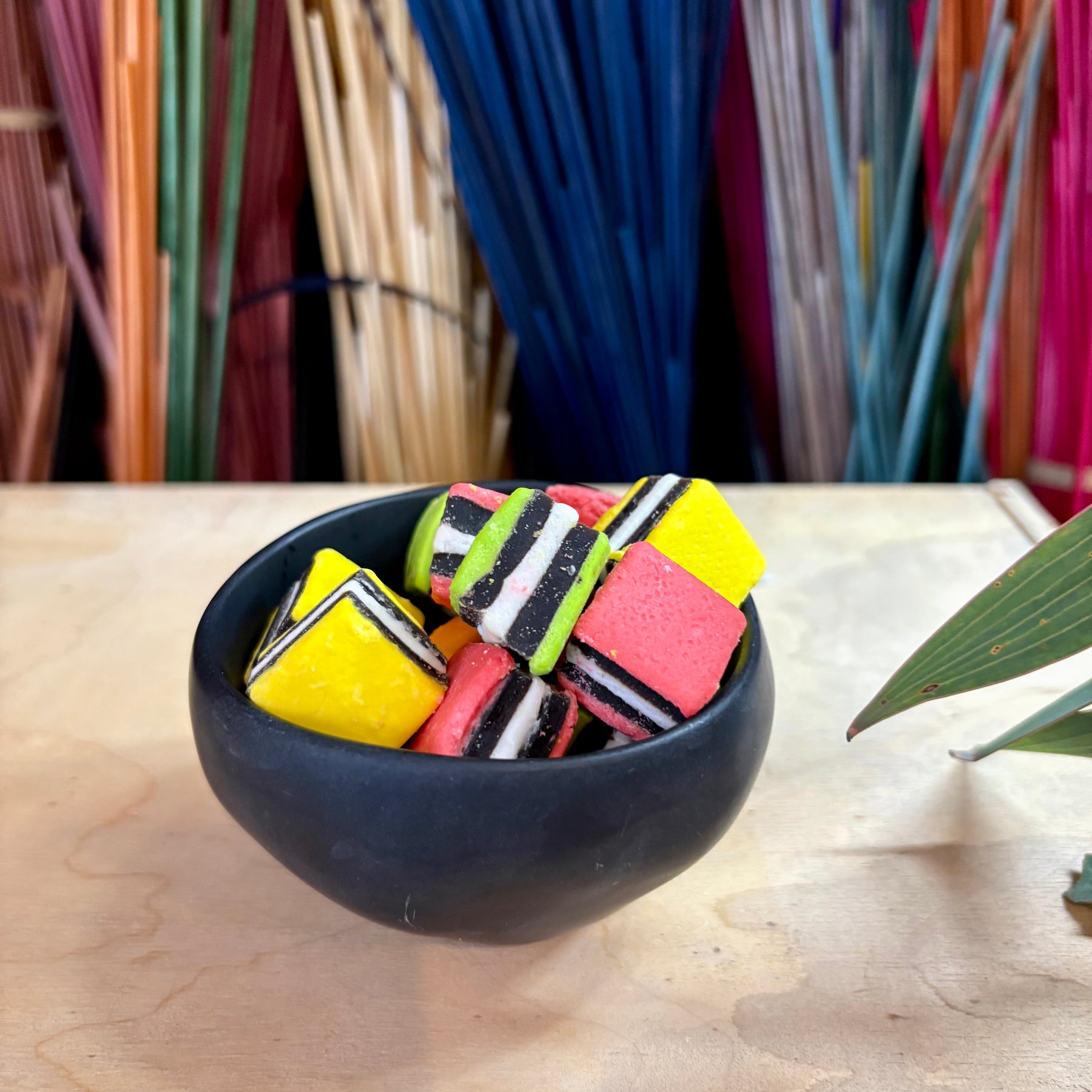 Straw Marquetry Cube - Licorice Allsort #1