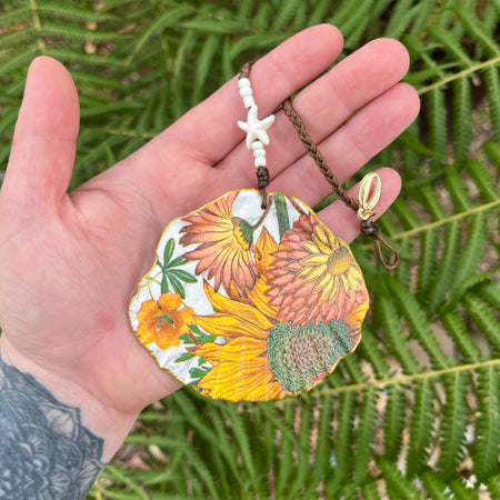 Olivia Summer Floral Hanging Shell