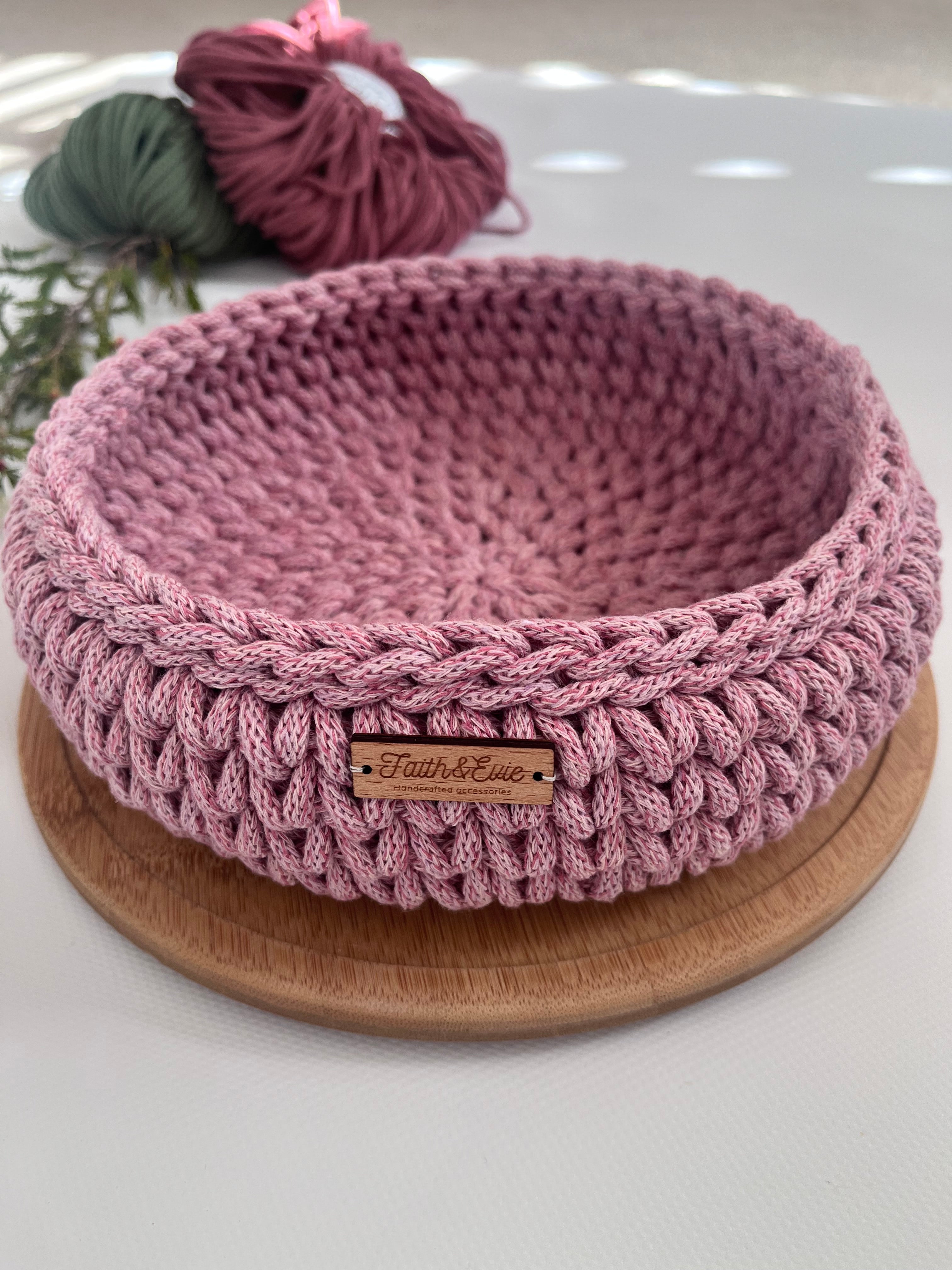 Crochet Curved Tray - Raspberry Shake