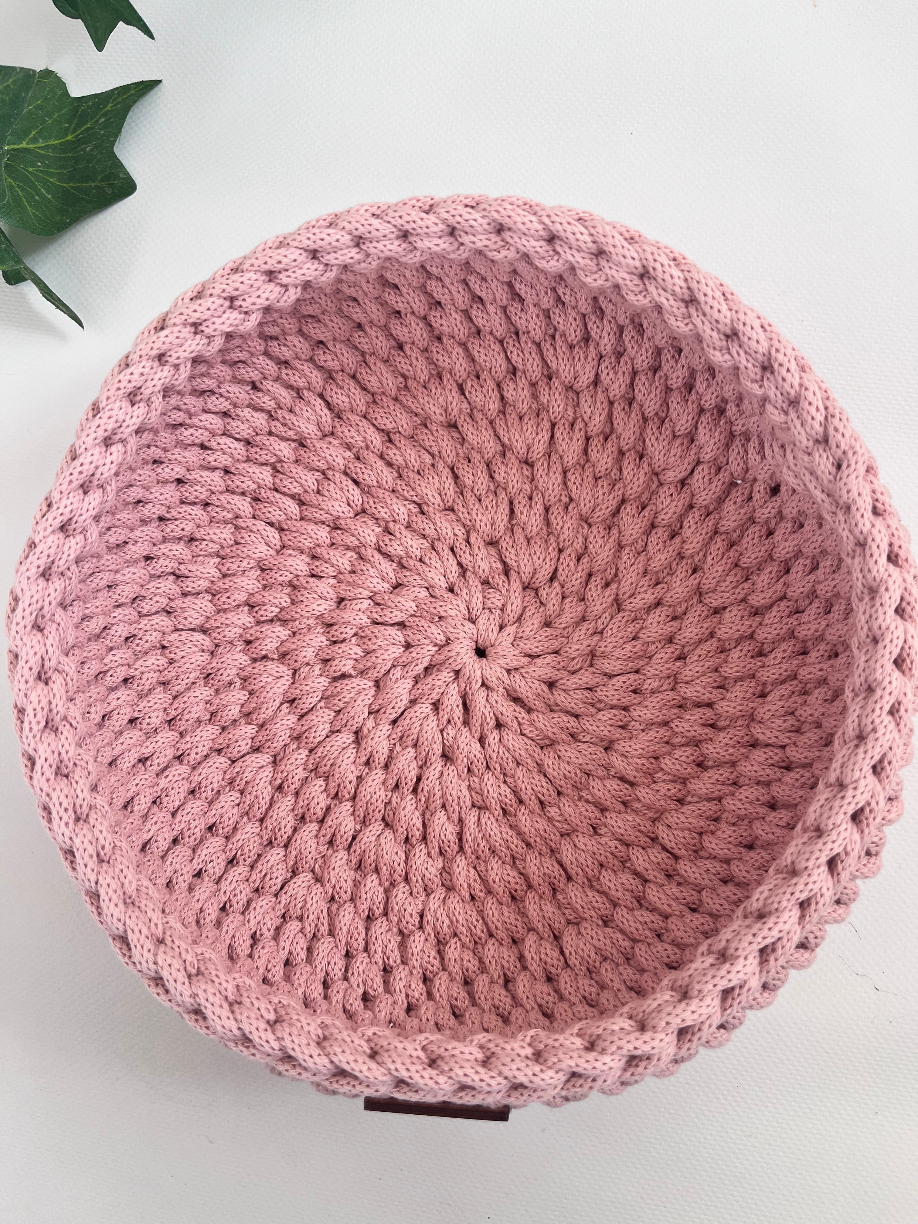Crochet Curved tray - pastel pink