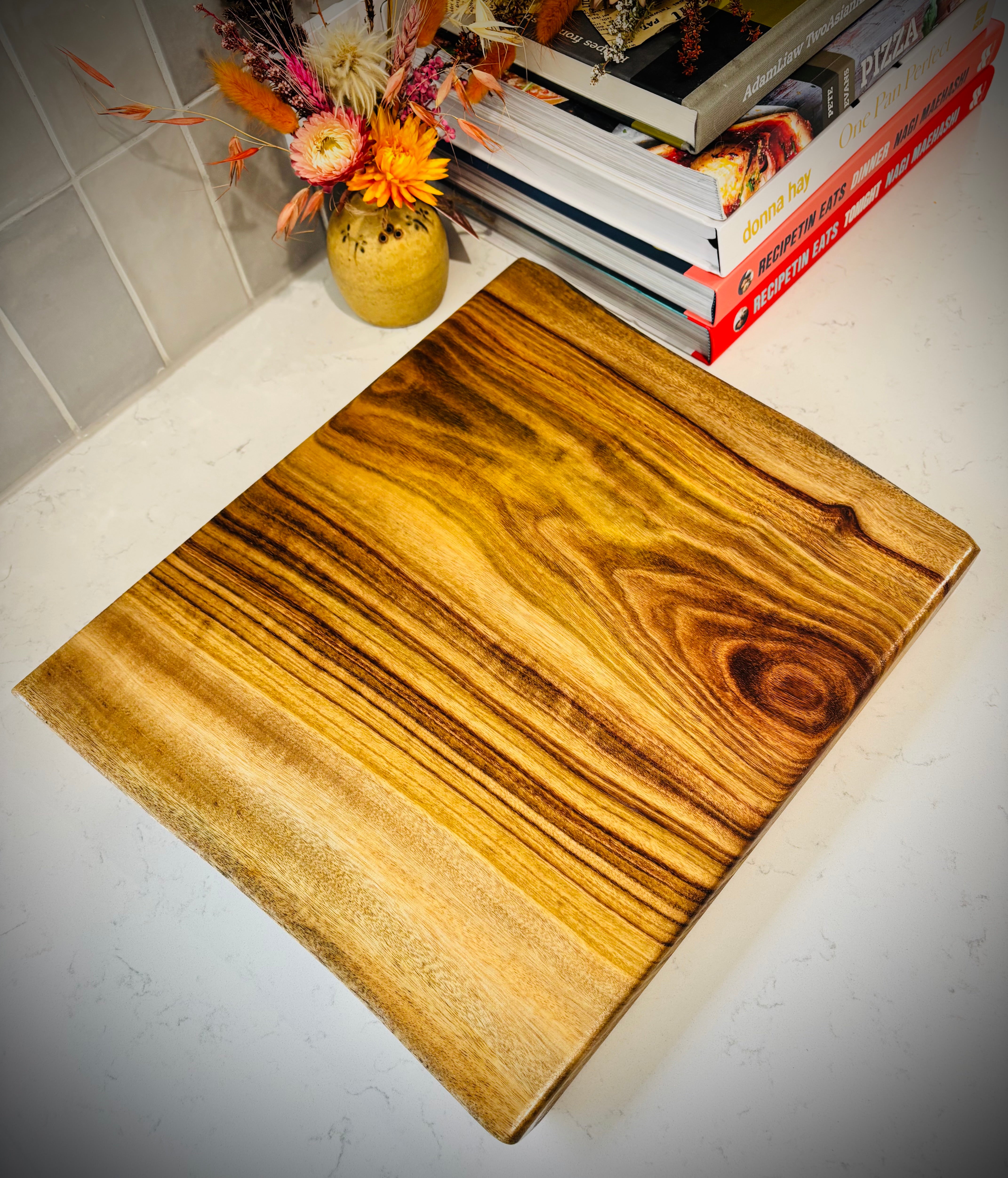 Harwood Camphor Laurel Charcuterie Board 300x340x25