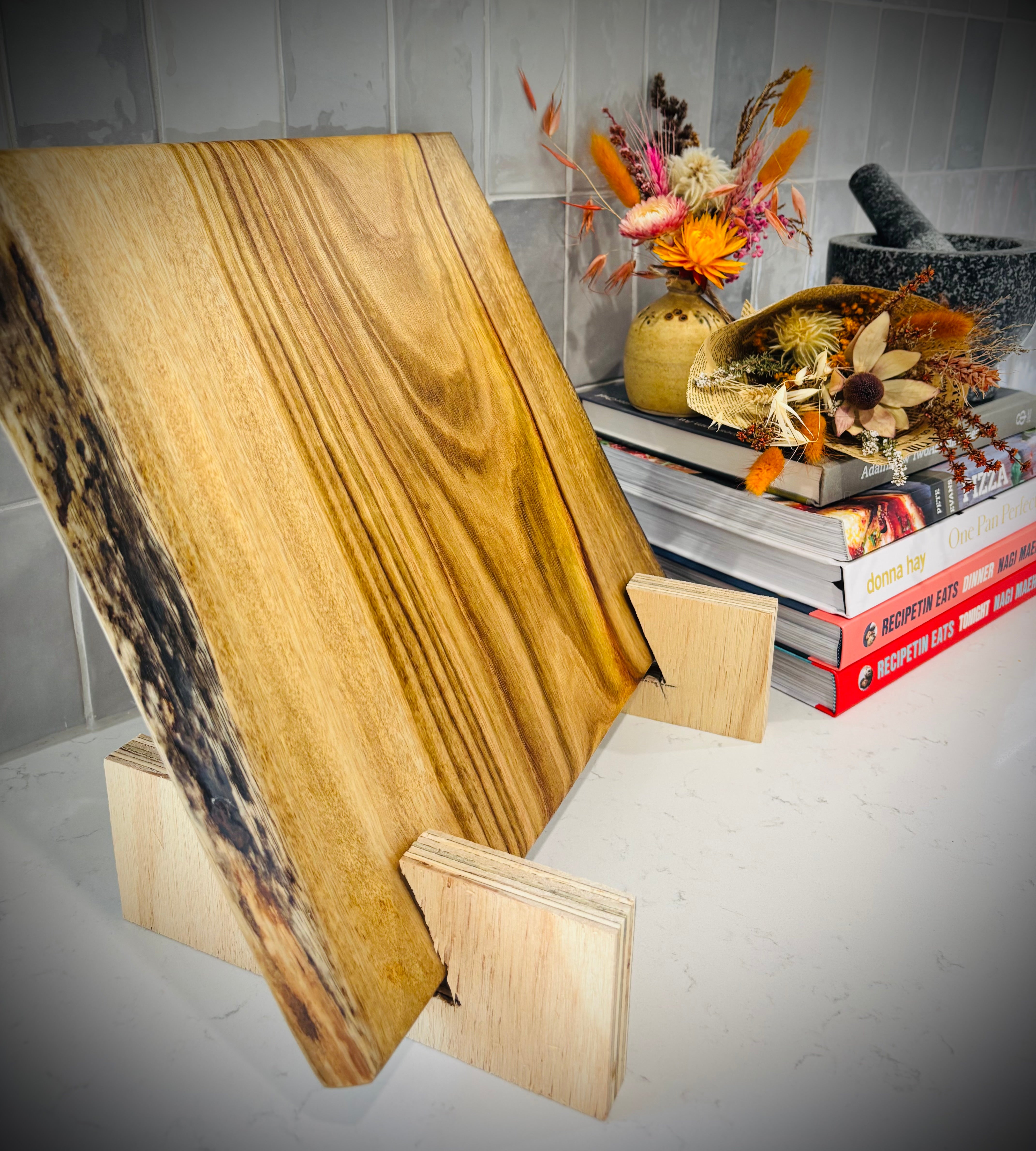 Harwood Camphor Laurel Charcuterie Board 300x340x25